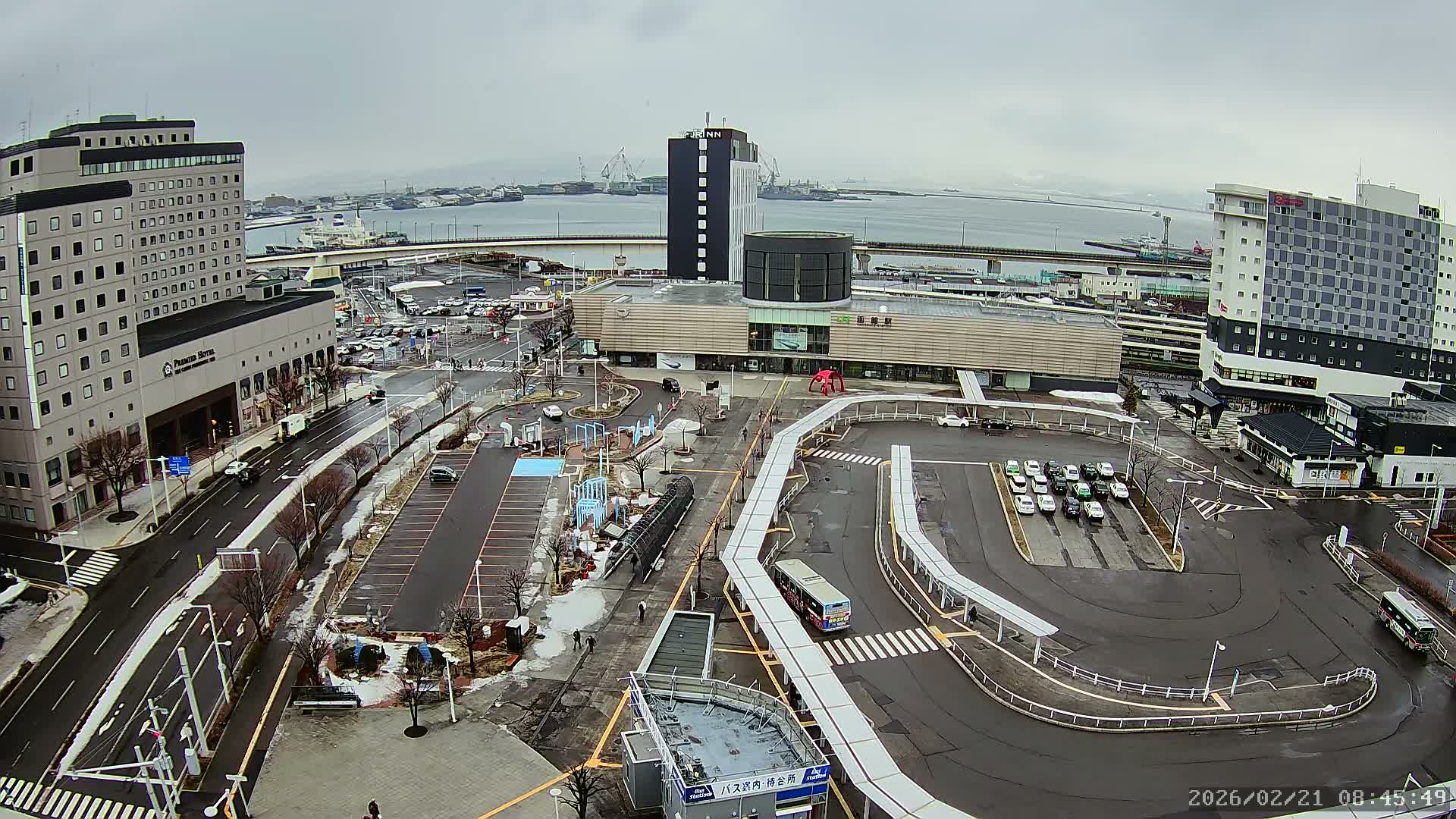 Hakodate, Hakodate Station Square &  Port Of Hakodate Bay ( 函館、函館駅前広場、函館湾 )Live Cam - Wakamatsucho, Hakodate, Oshima, Hokkaido, Japan