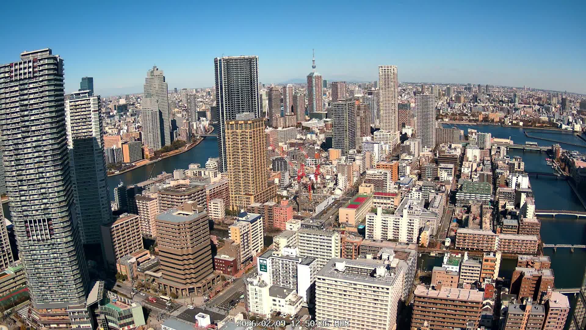 Tokyo, Kachidoki, Sumida River & Tokyo Downtown Skyline towards North View from Kachidoki ( 東京、勝どき、隅田川、北に向かう東京の下町のスカイライン 勝どきからの眺め )Live Cam - 4 Chome, Kachidoki, Chuo ku, Tokyo, Kantō, Honshu, Japan
