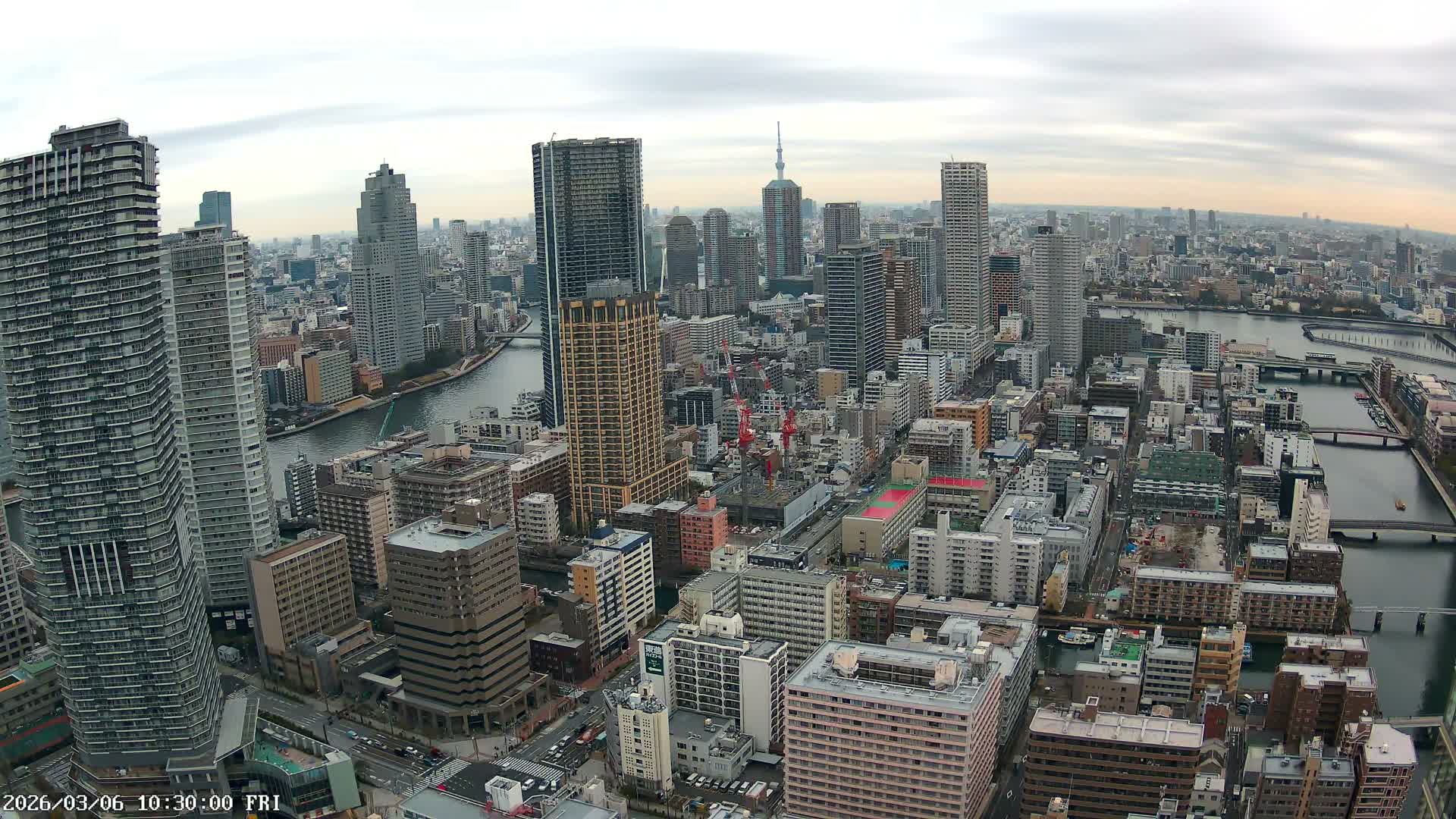 Tokyo, Kachidoki, Sumida River & Tokyo Downtown Skyline towards North View from Kachidoki ( 東京、勝どき、隅田川、北に向かう東京の下町のスカイライン 勝どきからの眺め )Live Cam - 4 Chome, Kachidoki, Chuo ku, Tokyo, Kantō, Honshu, Japan
