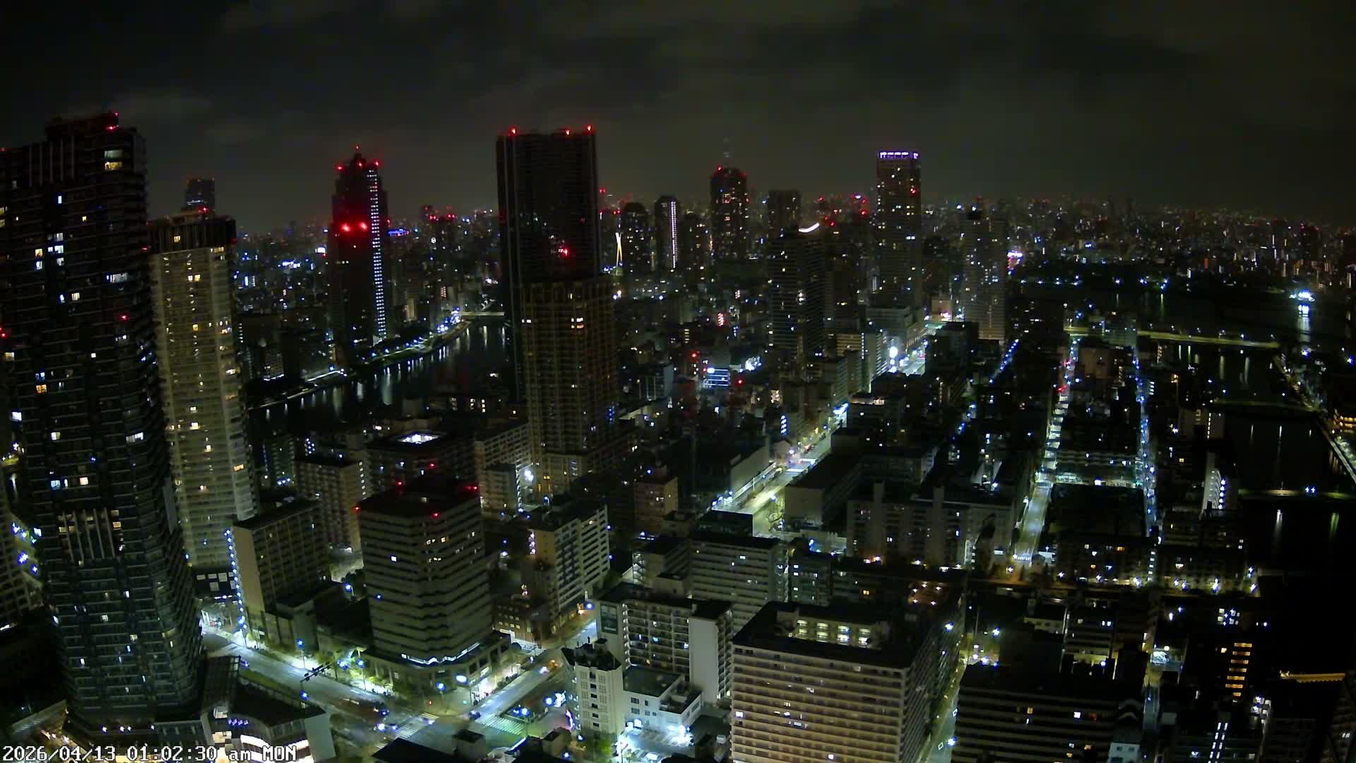 Tokyo, Kachidoki, Sumida River & Tokyo Downtown Skyline towards North View from Kachidoki ( 東京、勝どき、隅田川、北に向かう東京の下町のスカイライン 勝どきからの眺め )Live Cam - 4 Chome, Kachidoki, Chuo ku, Tokyo, Kantō, Honshu, Japan
