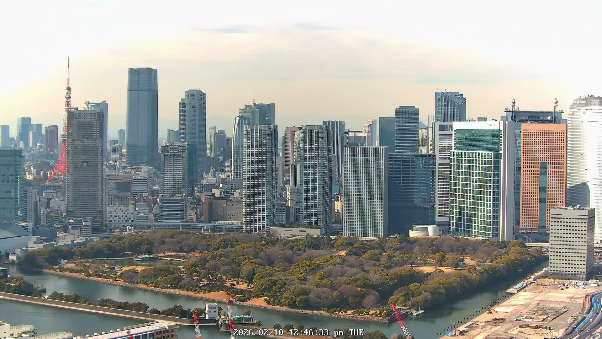 Tokyo, Tokyo Tower / Hama-rikyu Gardens & Minato Skyline View from Kachidoki ( 東京、東京タワー/浜離宮恩賜庭園と勝どきからの港スカイラインの眺め ) Live Cam- 5 Chome, Kachidoki, Chuo ku, Tokyo, Kantō, Honshu, Japan