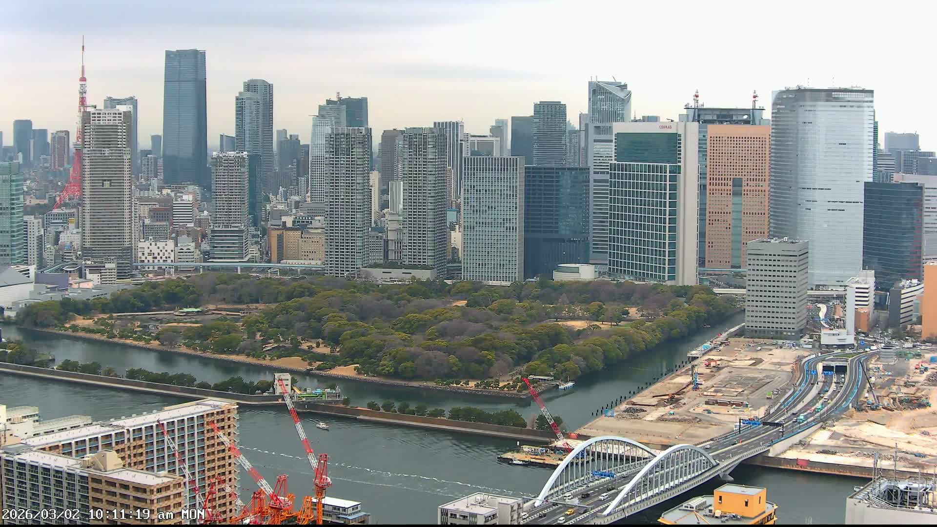 Tokyo, Tokyo Tower / Hama-rikyu Gardens & Minato Skyline View from Kachidoki ( 東京、東京タワー/浜離宮恩賜庭園と勝どきからの港スカイラインの眺め ) Live Cam- 5 Chome, Kachidoki, Chuo ku, Tokyo, Kantō, Honshu, Japan