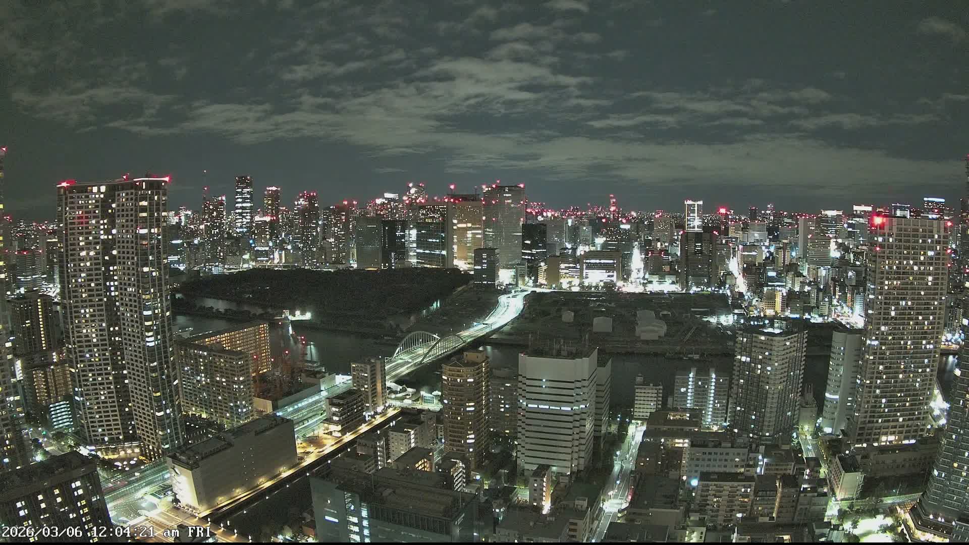 Tokyo, Tokyo Tower / Hama-rikyu Gardens & Minato Skyline View from Kachidoki ( 東京、東京タワー/浜離宮恩賜庭園と勝どきからの港スカイラインの眺め ) Live Cam- 5 Chome, Kachidoki, Chuo ku, Tokyo, Kantō, Honshu, Japan