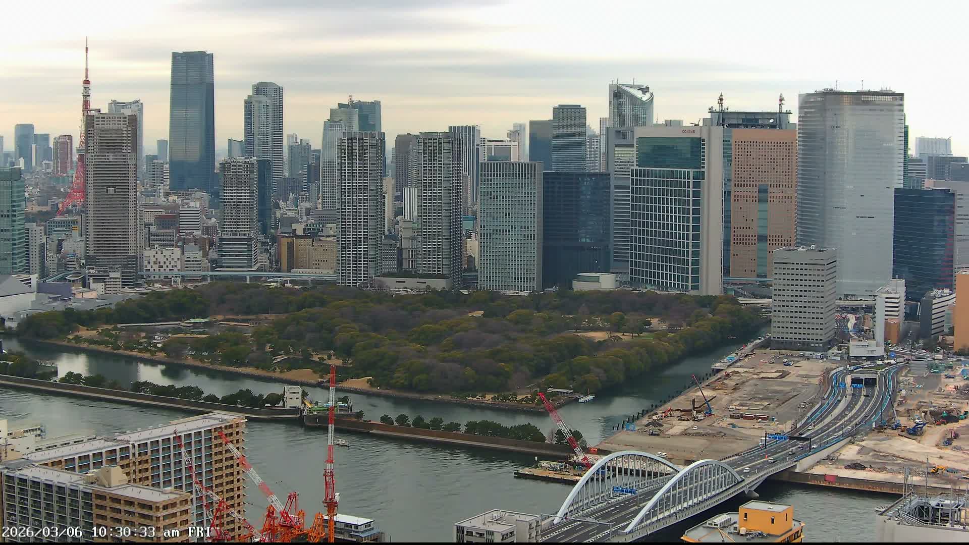 Tokyo, Tokyo Tower / Hama-rikyu Gardens & Minato Skyline View from Kachidoki ( 東京、東京タワー/浜離宮恩賜庭園と勝どきからの港スカイラインの眺め ) Live Cam- 5 Chome, Kachidoki, Chuo ku, Tokyo, Kantō, Honshu, Japan