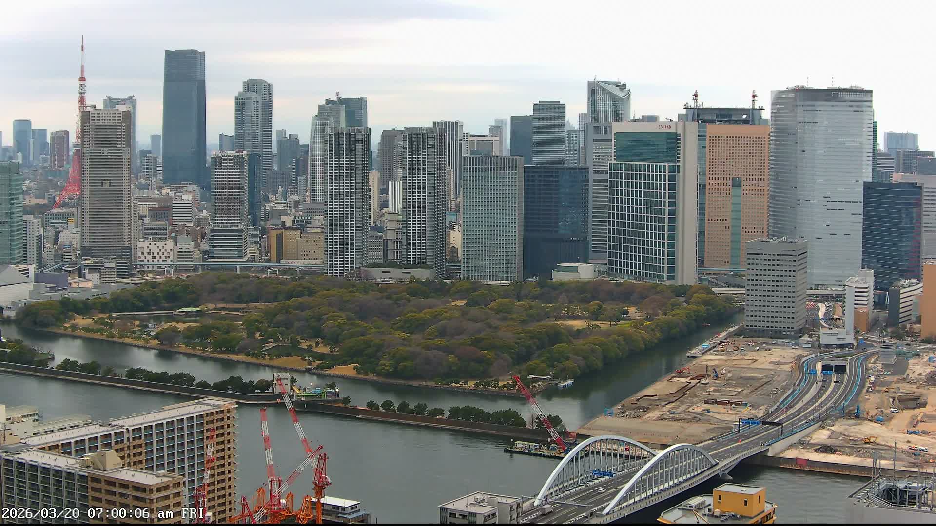 Tokyo, Tokyo Tower / Hama-rikyu Gardens & Minato Skyline View from Kachidoki ( 東京、東京タワー/浜離宮恩賜庭園と勝どきからの港スカイラインの眺め ) Live Cam- 5 Chome, Kachidoki, Chuo ku, Tokyo, Kantō, Honshu, Japan