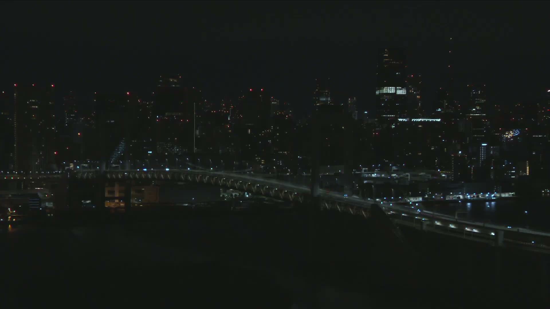 Tokyo PTZ Skyline , Tokyo Bay & Rainbow Bridge Daiba Entrance ( 東京PTZスカイライン、東京湾＆レインボーブリッジ台場入口 )  Live Cam - 2 Chome, Daiba, Odaiba, Minato-ku, Tokyo, Kantō, Honshu, Japan