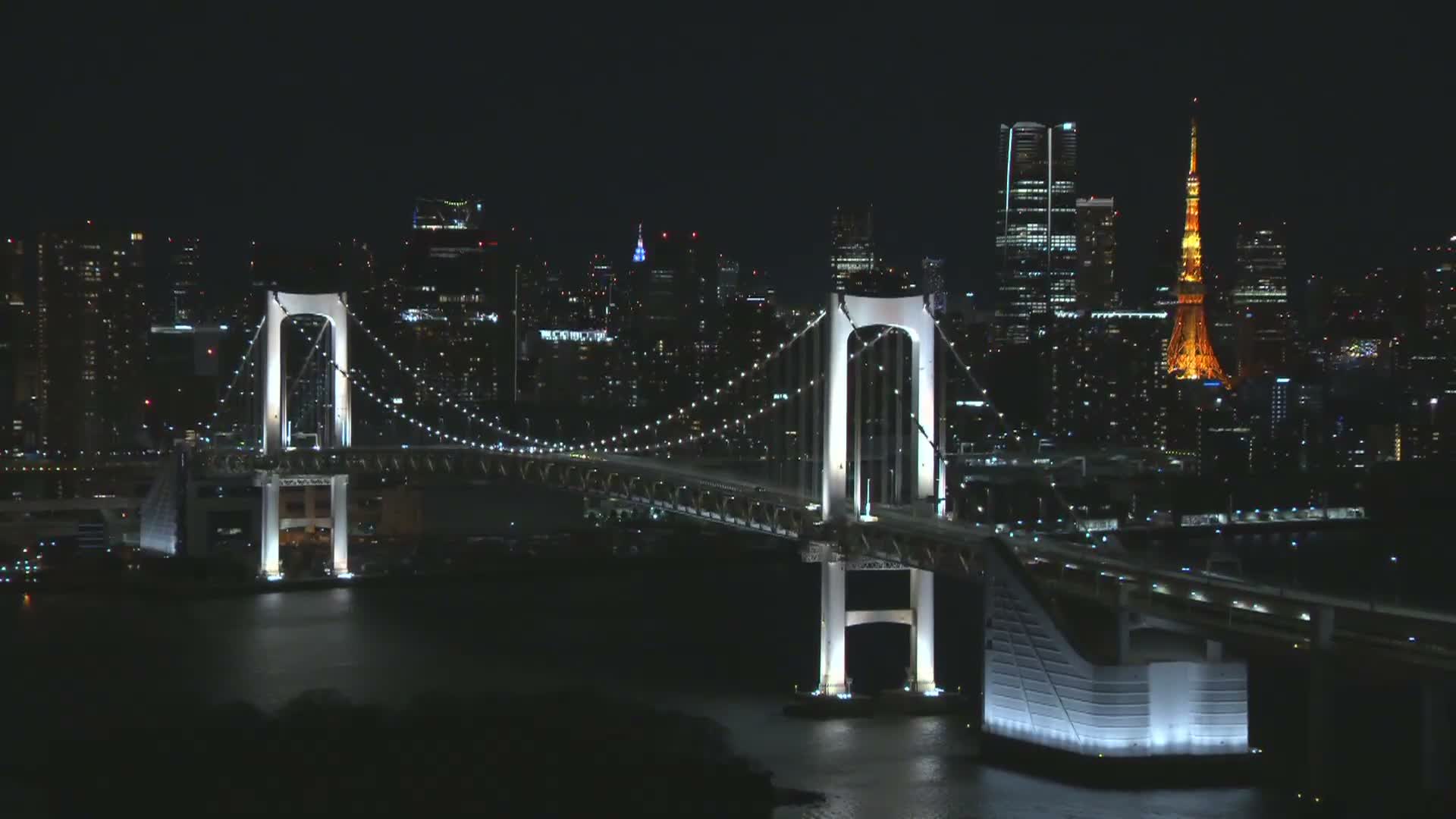 Tokyo PTZ Skyline , Tokyo Bay & Rainbow Bridge Daiba Entrance ( 東京PTZスカイライン、東京湾＆レインボーブリッジ台場入口 )  Live Cam - 2 Chome, Daiba, Odaiba, Minato-ku, Tokyo, Kantō, Honshu, Japan