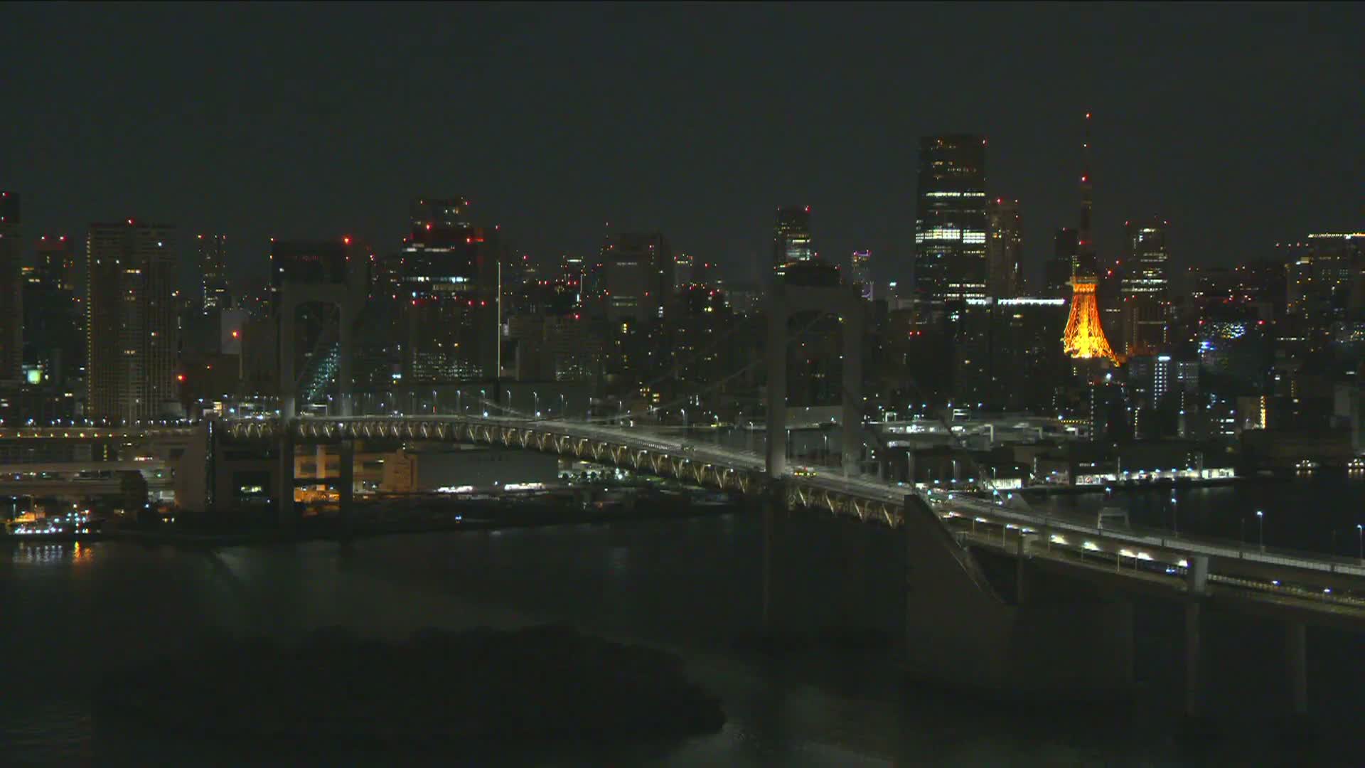 Tokyo PTZ Skyline , Tokyo Bay & Rainbow Bridge Daiba Entrance ( 東京PTZスカイライン、東京湾＆レインボーブリッジ台場入口 )  Live Cam - 2 Chome, Daiba, Odaiba, Minato-ku, Tokyo, Kantō, Honshu, Japan