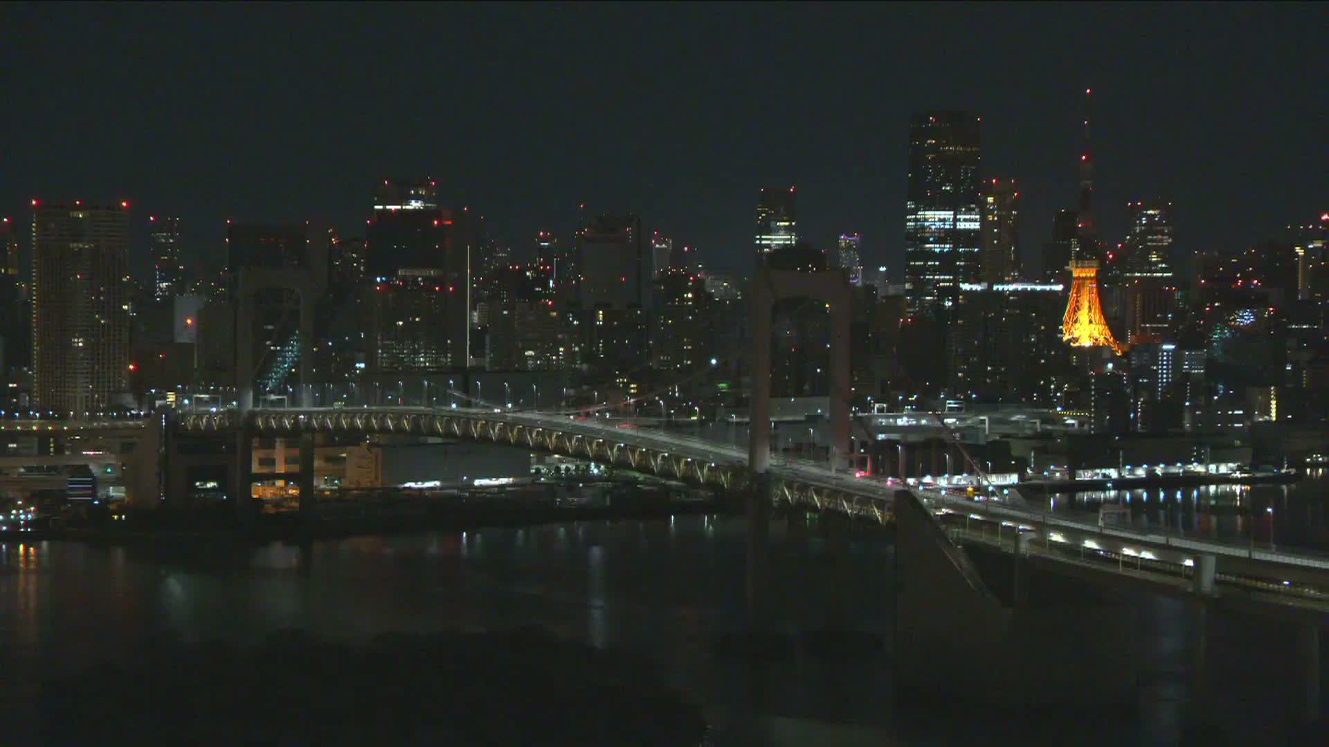 Tokyo PTZ Skyline , Tokyo Bay & Rainbow Bridge Daiba Entrance ( 東京PTZスカイライン、東京湾＆レインボーブリッジ台場入口 )  Live Cam - 2 Chome, Daiba, Odaiba, Minato-ku, Tokyo, Kantō, Honshu, Japan
