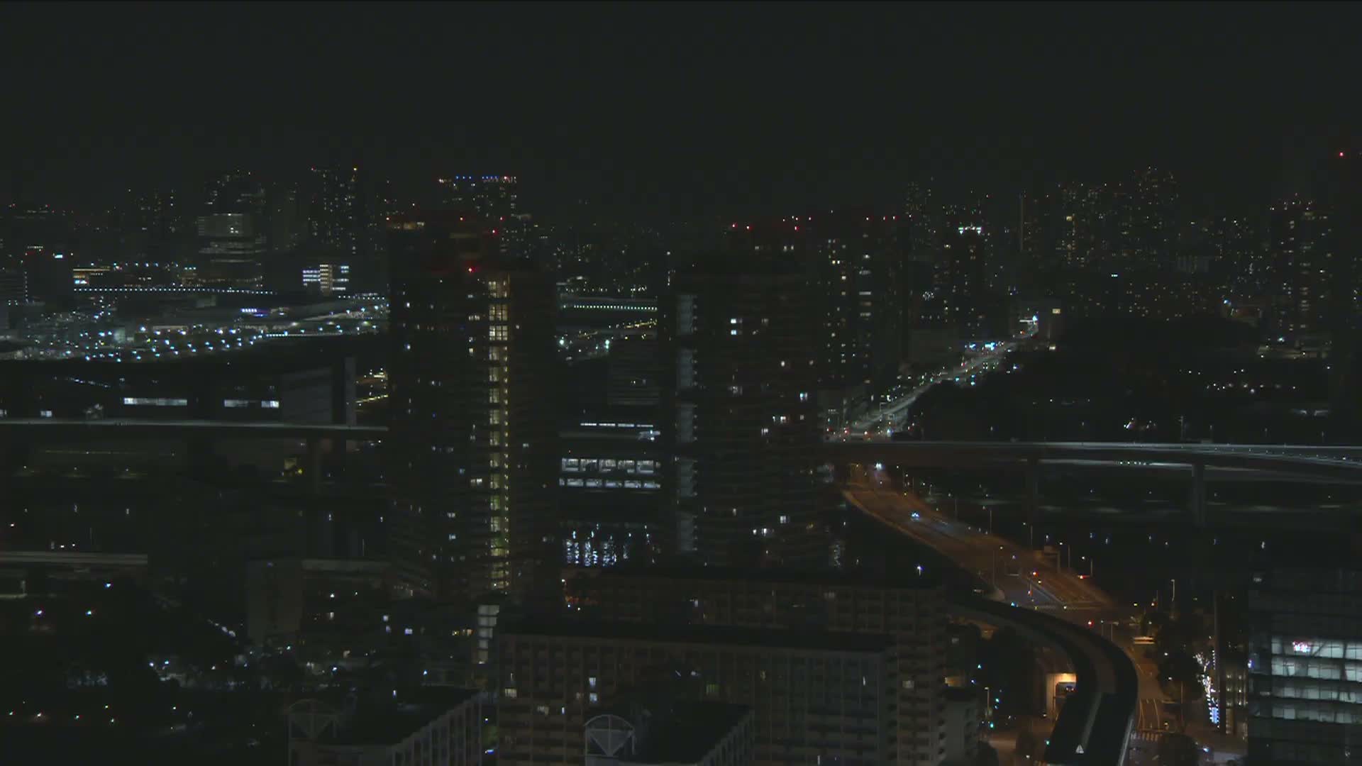 Tokyo PTZ Skyline , Tokyo Bay & Rainbow Bridge Daiba Entrance ( 東京PTZスカイライン、東京湾＆レインボーブリッジ台場入口 )  Live Cam - 2 Chome, Daiba, Odaiba, Minato-ku, Tokyo, Kantō, Honshu, Japan