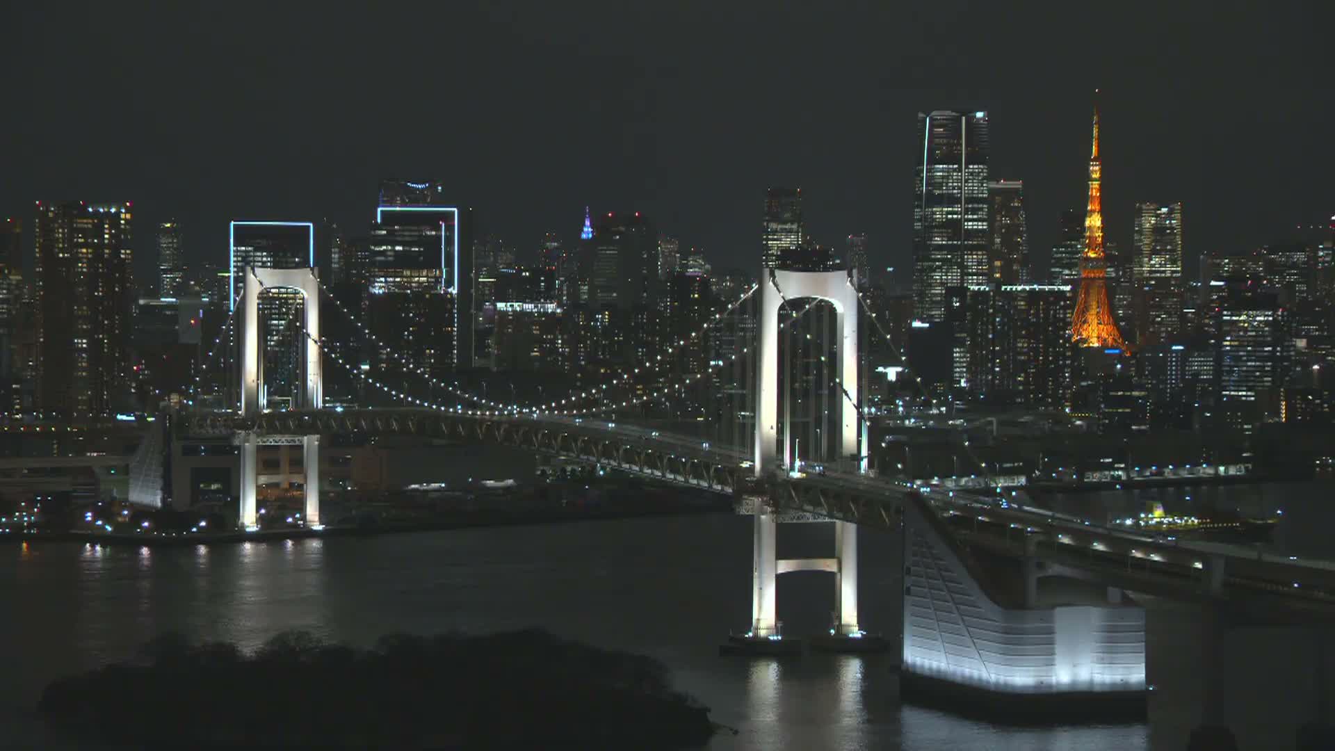 Tokyo PTZ Skyline , Tokyo Bay & Rainbow Bridge Daiba Entrance ( 東京PTZスカイライン、東京湾＆レインボーブリッジ台場入口 )  Live Cam - 2 Chome, Daiba, Odaiba, Minato-ku, Tokyo, Kantō, Honshu, Japan