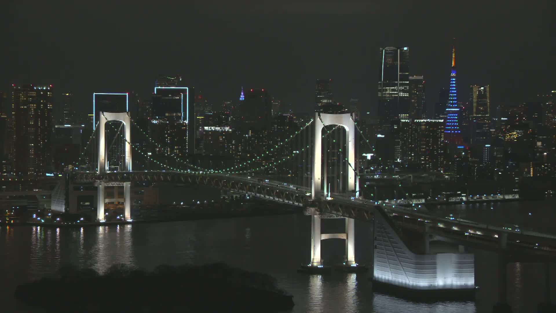 Tokyo PTZ Skyline , Tokyo Bay & Rainbow Bridge Daiba Entrance ( 東京PTZスカイライン、東京湾＆レインボーブリッジ台場入口 )  Live Cam - 2 Chome, Daiba, Odaiba, Minato-ku, Tokyo, Kantō, Honshu, Japan