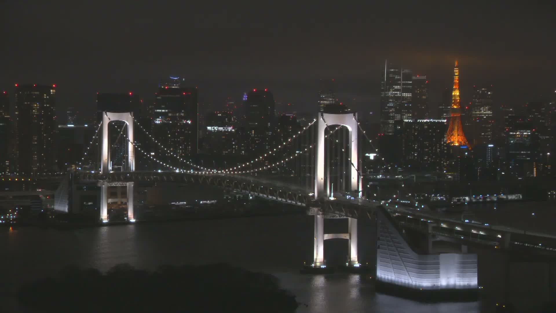 Tokyo PTZ Skyline , Tokyo Bay & Rainbow Bridge Daiba Entrance ( 東京PTZスカイライン、東京湾＆レインボーブリッジ台場入口 )  Live Cam - 2 Chome, Daiba, Odaiba, Minato-ku, Tokyo, Kantō, Honshu, Japan