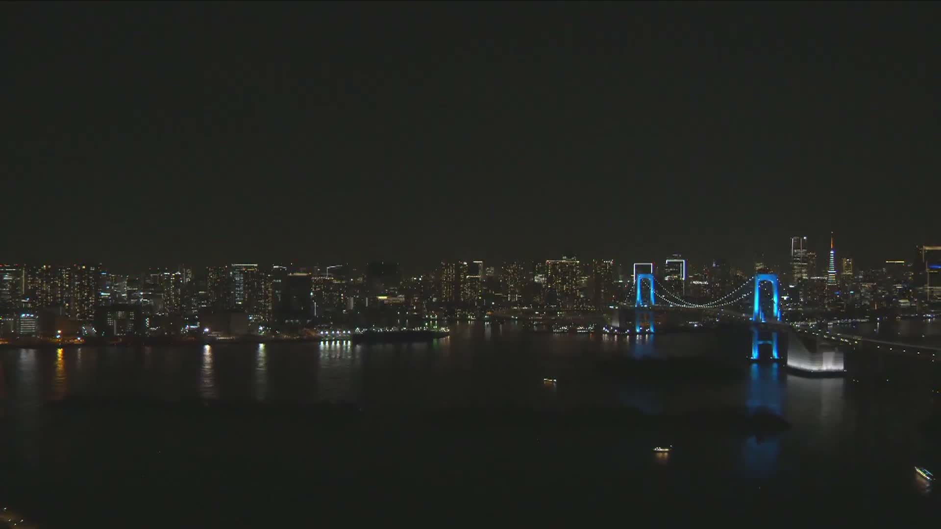 Tokyo PTZ Skyline , Tokyo Bay & Rainbow Bridge Daiba Entrance ( 東京PTZスカイライン、東京湾＆レインボーブリッジ台場入口 )  Live Cam - 2 Chome, Daiba, Odaiba, Minato-ku, Tokyo, Kantō, Honshu, Japan