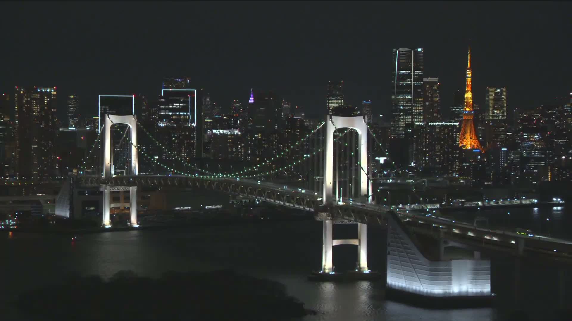 Tokyo PTZ Skyline , Tokyo Bay & Rainbow Bridge Daiba Entrance ( 東京PTZスカイライン、東京湾＆レインボーブリッジ台場入口 )  Live Cam - 2 Chome, Daiba, Odaiba, Minato-ku, Tokyo, Kantō, Honshu, Japan