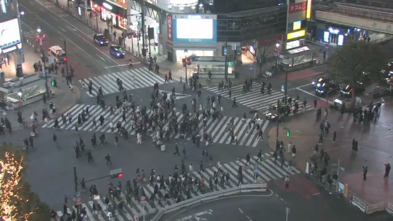 Tokyo, Shibuya Scramble Crossing Live Cam ( 東京、渋谷スクランブル交差点 )  Live Cam - Dogenzaka, Shibuya-ku, Tokyo, Kantō, Honshu, Japan