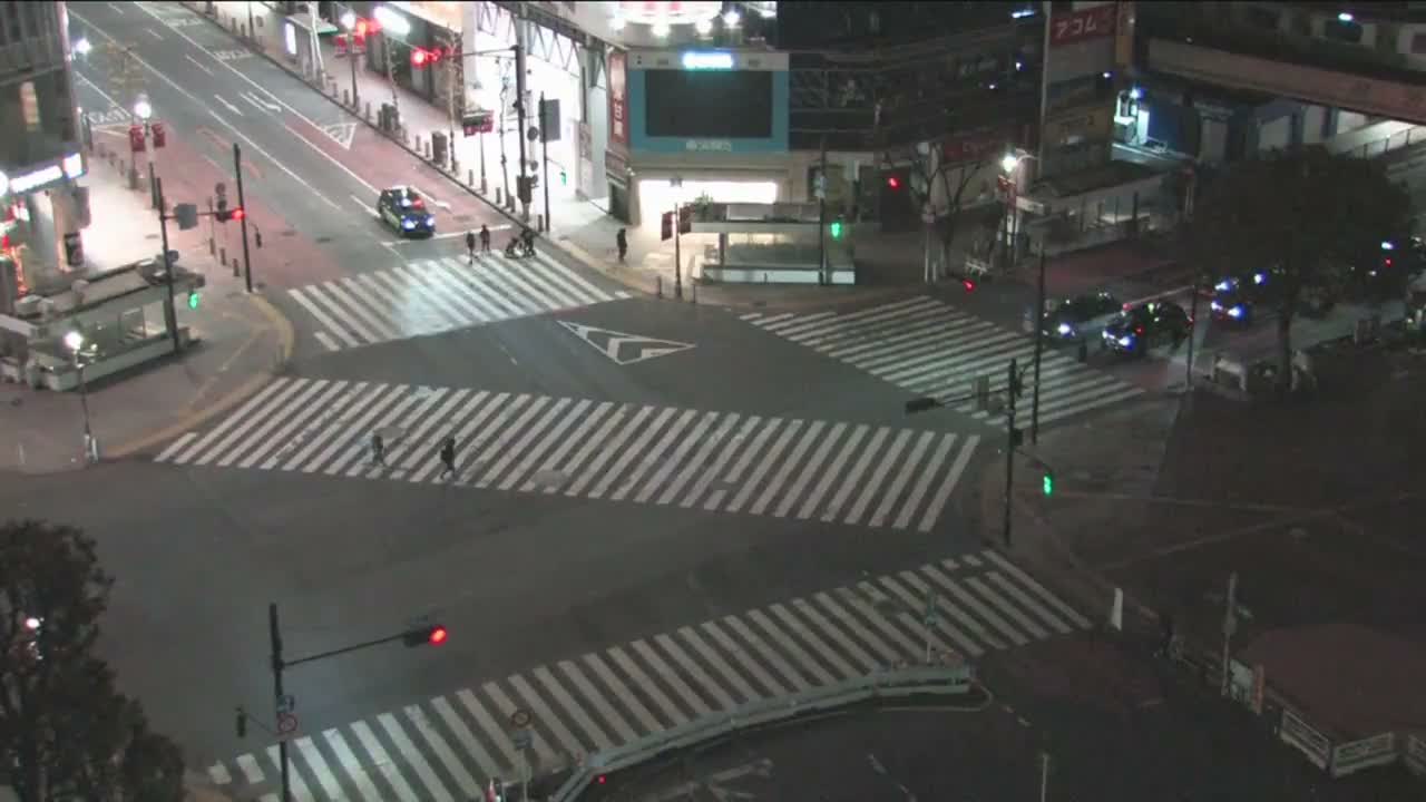 Tokyo, Shibuya Scramble Crossing Live Cam ( 東京、渋谷スクランブル交差点 )  Live Cam - Dogenzaka, Shibuya-ku, Tokyo, Kantō, Honshu, Japan