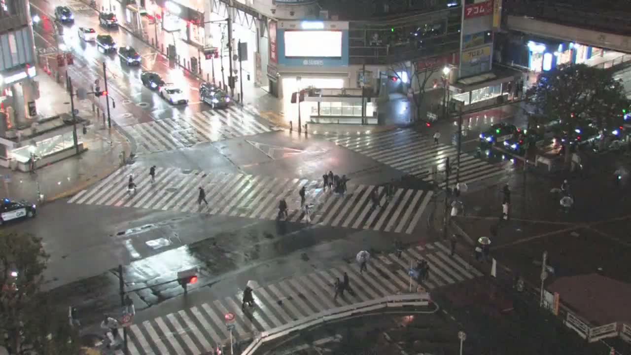 Tokyo, Shibuya Scramble Crossing Live Cam ( 東京、渋谷スクランブル交差点 )  Live Cam - Dogenzaka, Shibuya-ku, Tokyo, Kantō, Honshu, Japan