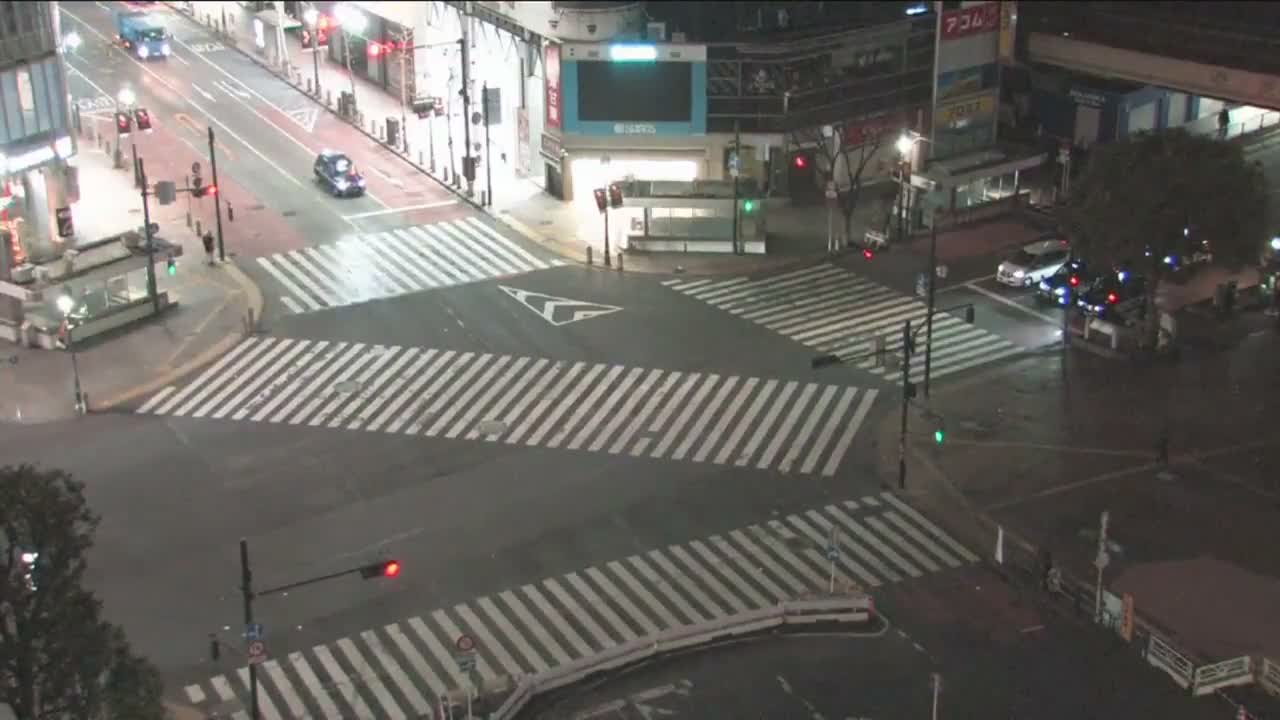 Tokyo, Shibuya Scramble Crossing Live Cam ( 東京、渋谷スクランブル交差点 )  Live Cam - Dogenzaka, Shibuya-ku, Tokyo, Kantō, Honshu, Japan