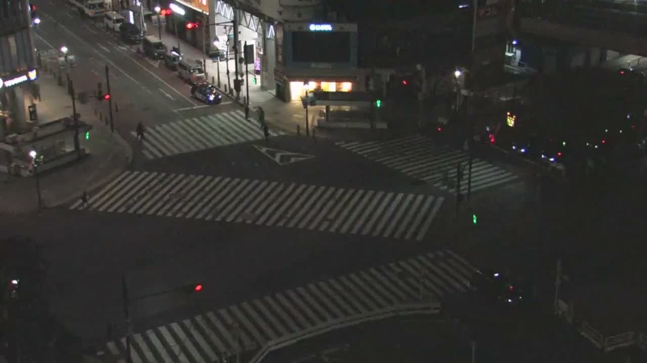 Tokyo, Shibuya Scramble Crossing Live Cam ( 東京、渋谷スクランブル交差点 )  Live Cam - Dogenzaka, Shibuya-ku, Tokyo, Kantō, Honshu, Japan