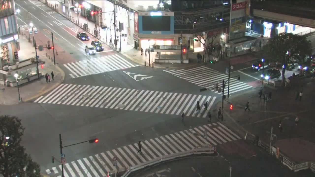 Tokyo, Shibuya Scramble Crossing Live Cam ( 東京、渋谷スクランブル交差点 )  Live Cam - Dogenzaka, Shibuya-ku, Tokyo, Kantō, Honshu, Japan
