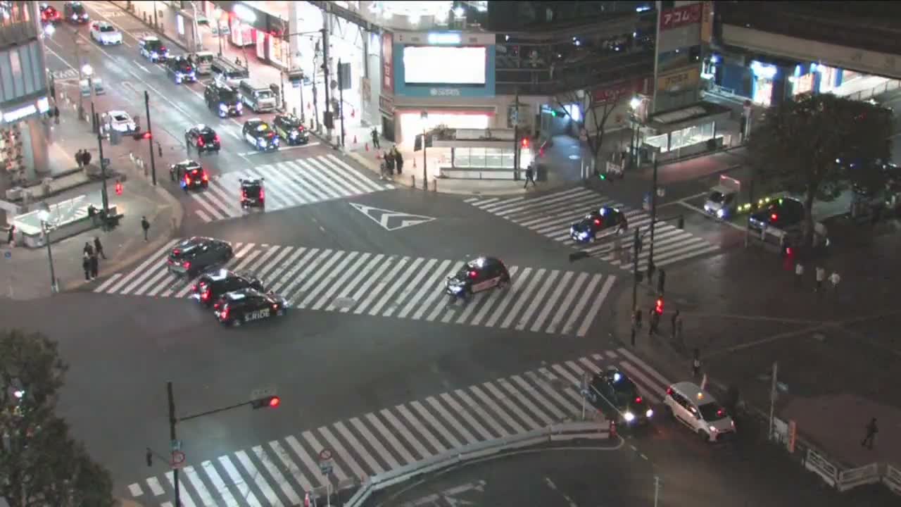 Tokyo, Shibuya Scramble Crossing Live Cam ( 東京、渋谷スクランブル交差点 )  Live Cam - Dogenzaka, Shibuya-ku, Tokyo, Kantō, Honshu, Japan