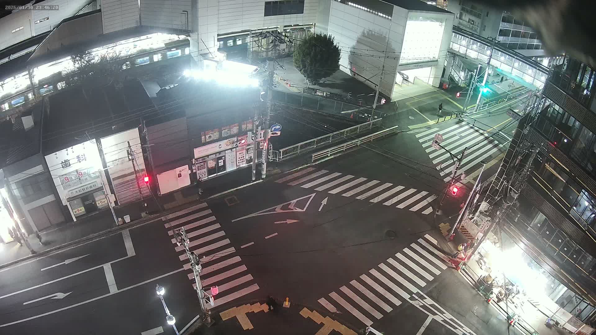 Kanagawa, Kamakura, Ofuna JR Train Station & Shochiku Street / Kanagawa Prefectural Rte 203 Junction ( 神奈川・鎌倉・大船 JR駅＆松竹通り／神奈川県道203ジャンクション )  Live Cam - 1 Chome, Ofuna, Kamakura, Kanagawa, Kanto, Honshu, Japan