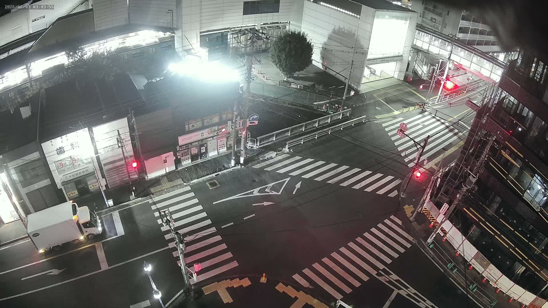 Kanagawa, Kamakura, Ofuna JR Train Station & Shochiku Street / Kanagawa Prefectural Rte 203 Junction ( 神奈川・鎌倉・大船 JR駅＆松竹通り／神奈川県道203ジャンクション )  Live Cam - 1 Chome, Ofuna, Kamakura, Kanagawa, Kanto, Honshu, Japan
