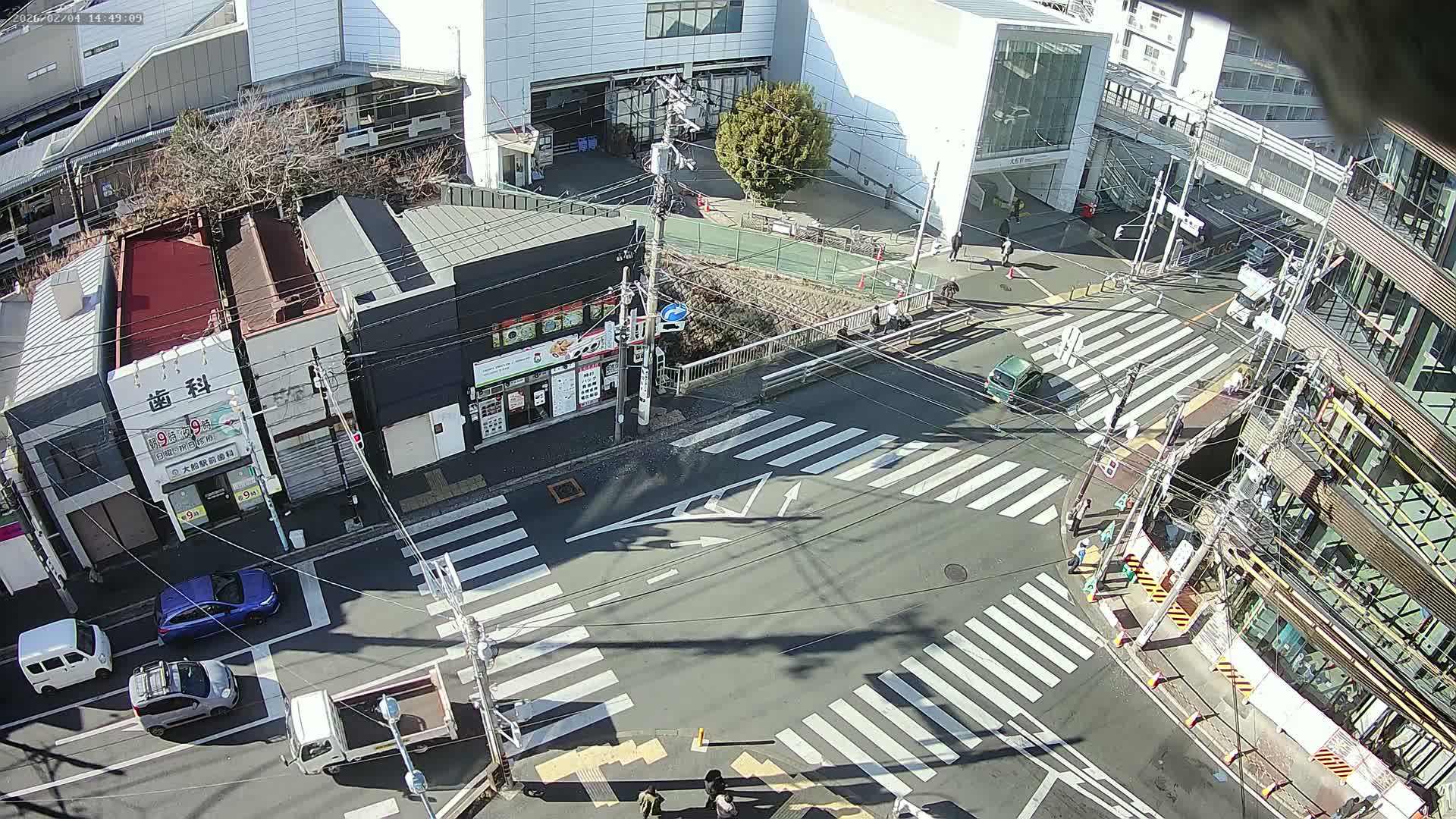 Kanagawa, Kamakura, Ofuna JR Train Station & Shochiku Street / Kanagawa Prefectural Rte 203 Junction ( 神奈川・鎌倉・大船 JR駅＆松竹通り／神奈川県道203ジャンクション )  Live Cam - 1 Chome, Ofuna, Kamakura, Kanagawa, Kanto, Honshu, Japan