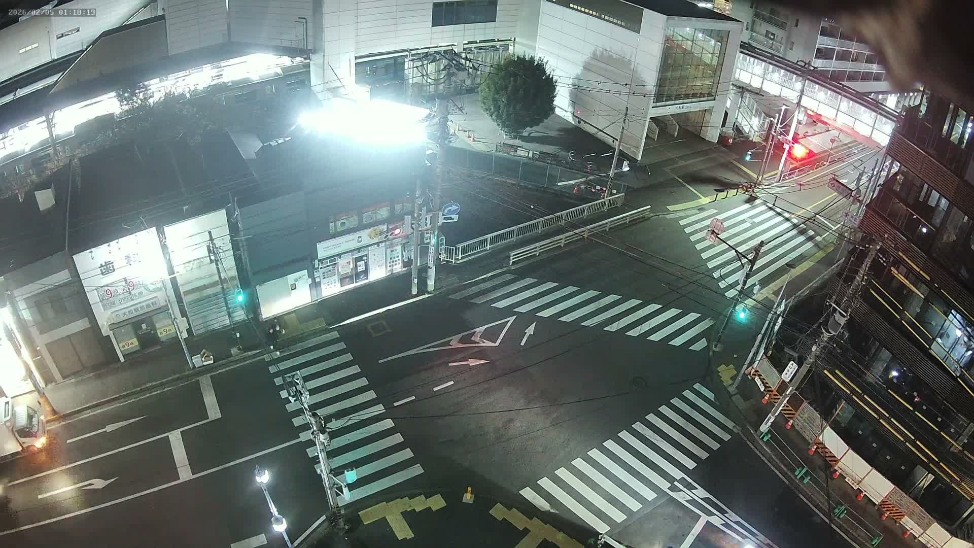 Kanagawa, Kamakura, Ofuna JR Train Station & Shochiku Street / Kanagawa Prefectural Rte 203 Junction ( 神奈川・鎌倉・大船 JR駅＆松竹通り／神奈川県道203ジャンクション )  Live Cam - 1 Chome, Ofuna, Kamakura, Kanagawa, Kanto, Honshu, Japan
