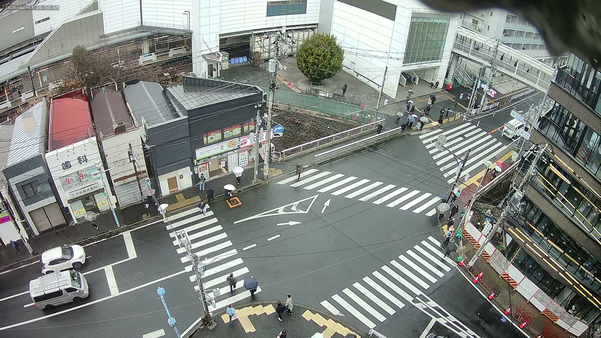 Kanagawa, Kamakura, Ofuna JR Train Station & Shochiku Street / Kanagawa Prefectural Rte 203 Junction ( 神奈川・鎌倉・大船 JR駅＆松竹通り／神奈川県道203ジャンクション )  Live Cam - 1 Chome, Ofuna, Kamakura, Kanagawa, Kanto, Honshu, Japan
