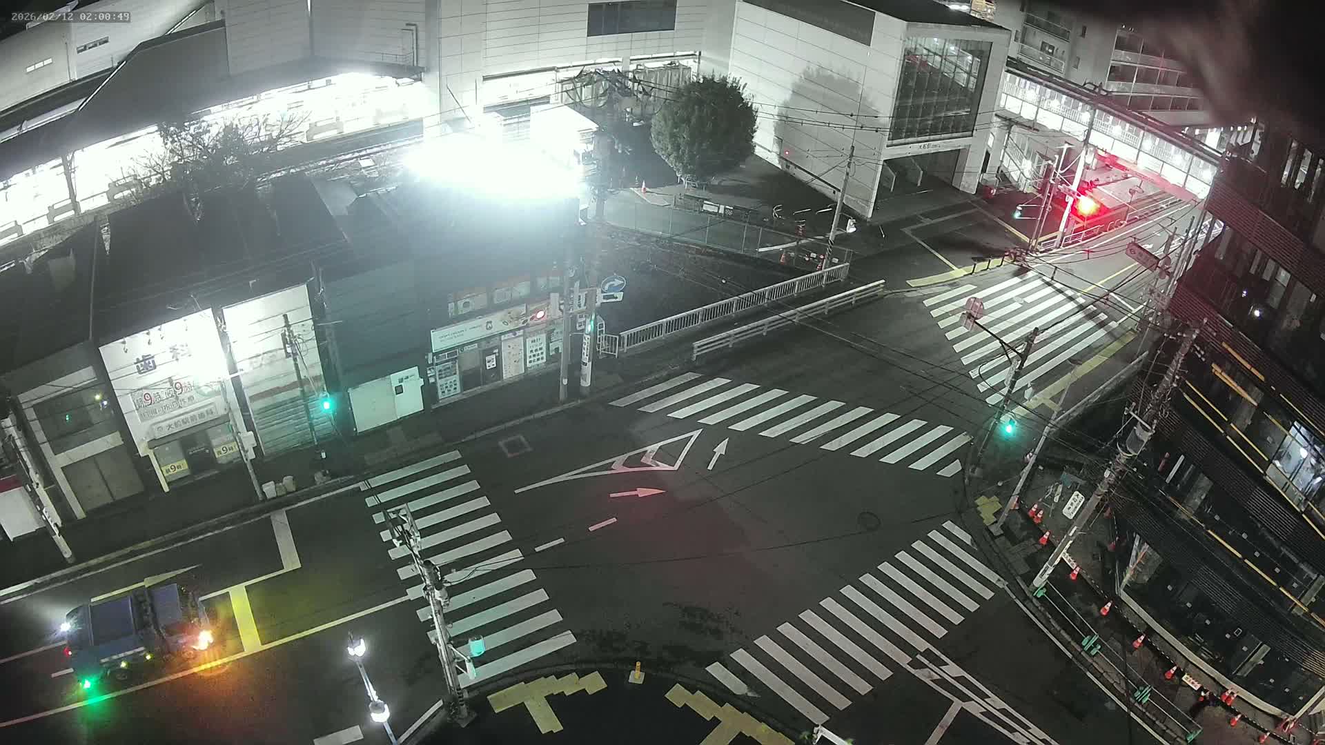 Kanagawa, Kamakura, Ofuna JR Train Station & Shochiku Street / Kanagawa Prefectural Rte 203 Junction ( 神奈川・鎌倉・大船 JR駅＆松竹通り／神奈川県道203ジャンクション )  Live Cam - 1 Chome, Ofuna, Kamakura, Kanagawa, Kanto, Honshu, Japan
