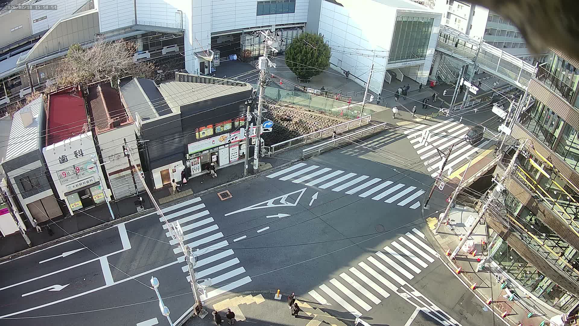 Kanagawa, Kamakura, Ofuna JR Train Station & Shochiku Street / Kanagawa Prefectural Rte 203 Junction ( 神奈川・鎌倉・大船 JR駅＆松竹通り／神奈川県道203ジャンクション )  Live Cam - 1 Chome, Ofuna, Kamakura, Kanagawa, Kanto, Honshu, Japan