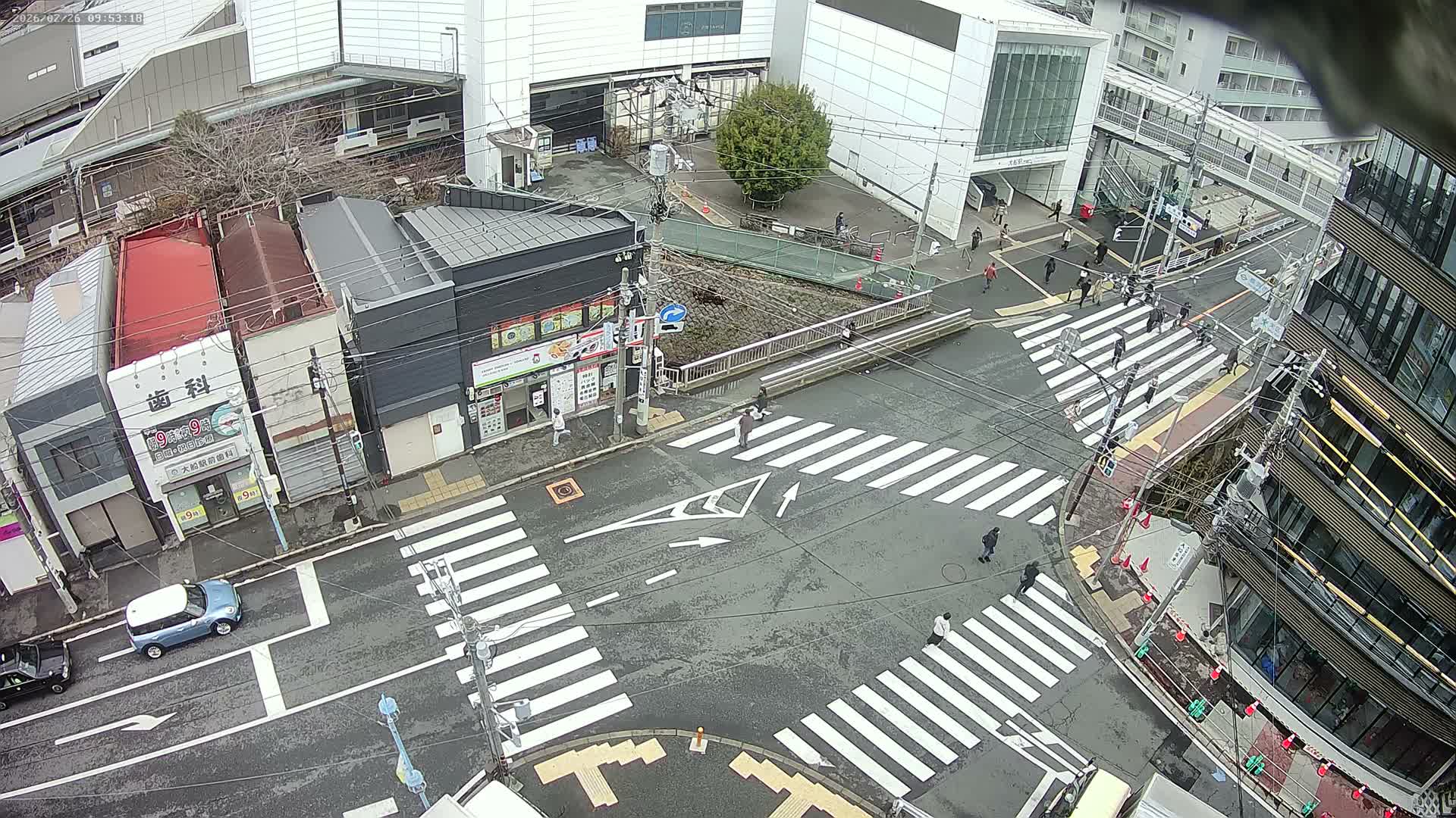 Kanagawa, Kamakura, Ofuna JR Train Station & Shochiku Street / Kanagawa Prefectural Rte 203 Junction ( 神奈川・鎌倉・大船 JR駅＆松竹通り／神奈川県道203ジャンクション )  Live Cam - 1 Chome, Ofuna, Kamakura, Kanagawa, Kanto, Honshu, Japan