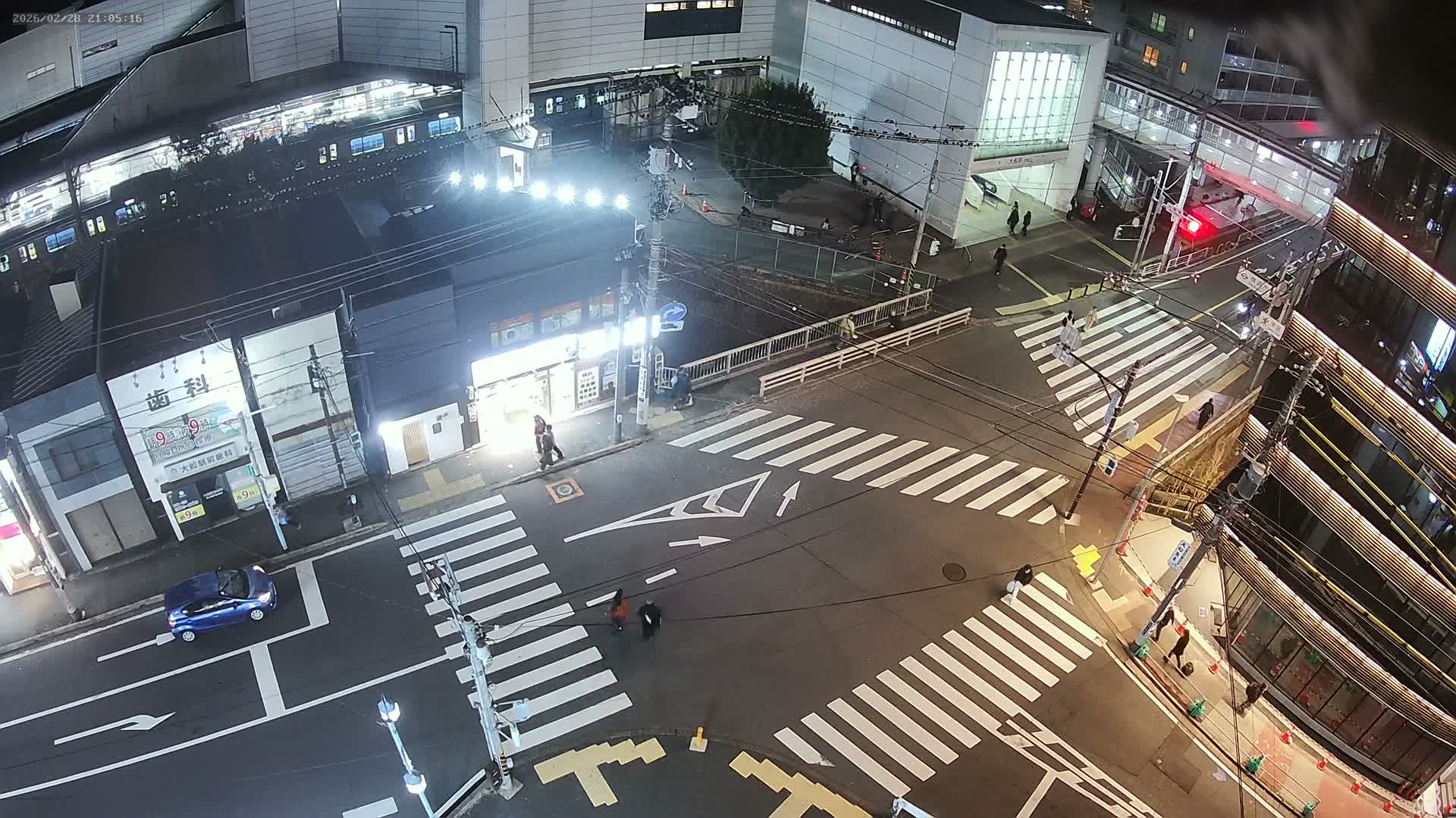 Kanagawa, Kamakura, Ofuna JR Train Station & Shochiku Street / Kanagawa Prefectural Rte 203 Junction ( 神奈川・鎌倉・大船 JR駅＆松竹通り／神奈川県道203ジャンクション )  Live Cam - 1 Chome, Ofuna, Kamakura, Kanagawa, Kanto, Honshu, Japan