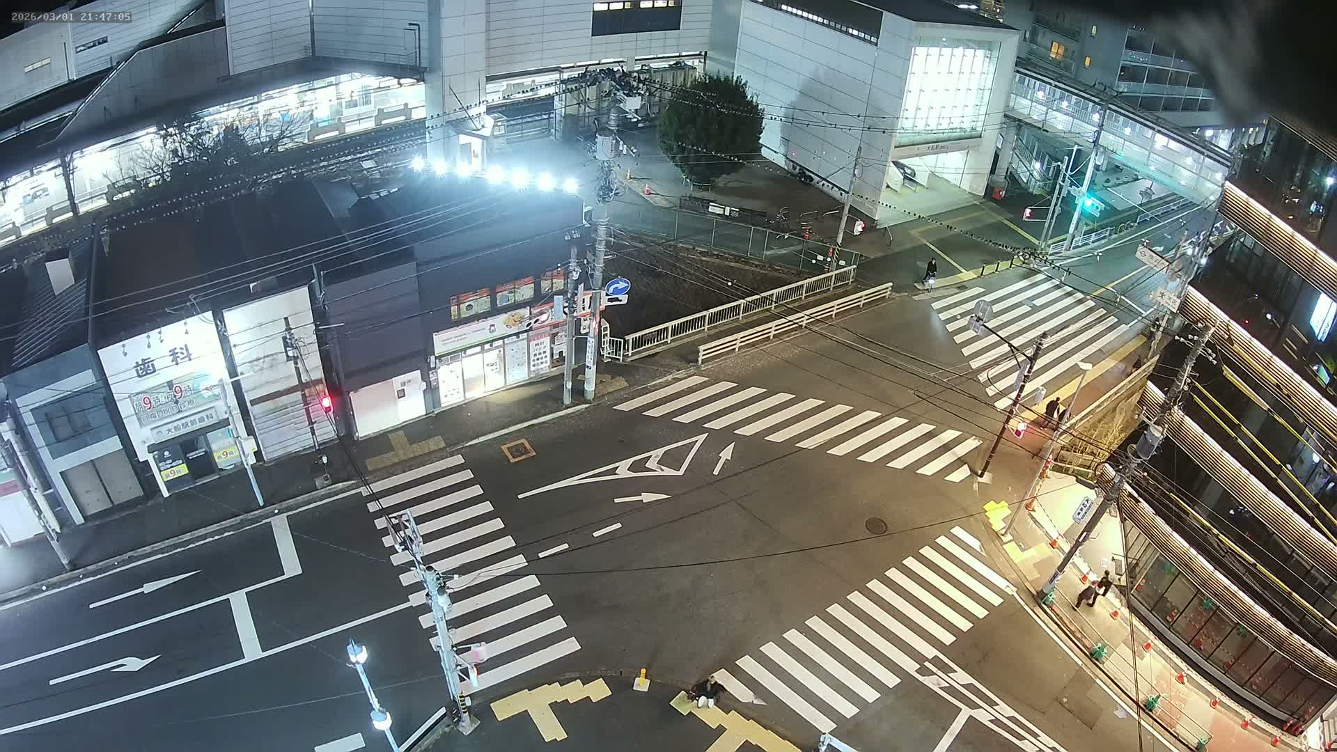 Kanagawa, Kamakura, Ofuna JR Train Station & Shochiku Street / Kanagawa Prefectural Rte 203 Junction ( 神奈川・鎌倉・大船 JR駅＆松竹通り／神奈川県道203ジャンクション )  Live Cam - 1 Chome, Ofuna, Kamakura, Kanagawa, Kanto, Honshu, Japan