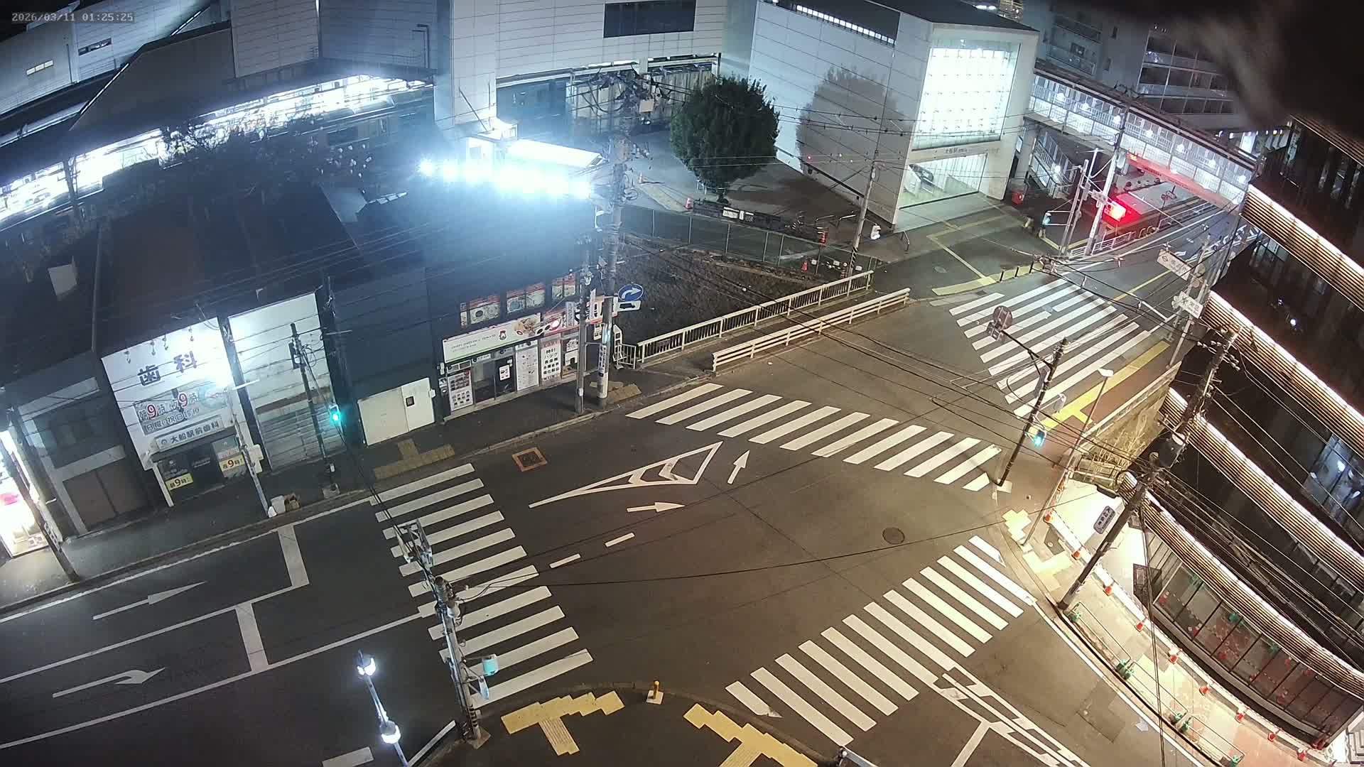 Kanagawa, Kamakura, Ofuna JR Train Station & Shochiku Street / Kanagawa Prefectural Rte 203 Junction ( 神奈川・鎌倉・大船 JR駅＆松竹通り／神奈川県道203ジャンクション )  Live Cam - 1 Chome, Ofuna, Kamakura, Kanagawa, Kanto, Honshu, Japan