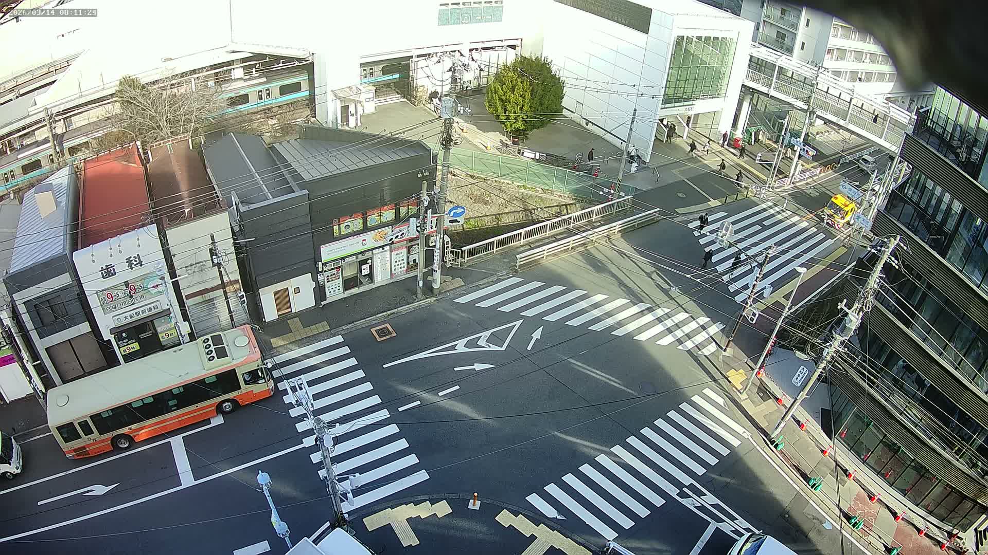 Kanagawa, Kamakura, Ofuna JR Train Station & Shochiku Street / Kanagawa Prefectural Rte 203 Junction ( 神奈川・鎌倉・大船 JR駅＆松竹通り／神奈川県道203ジャンクション )  Live Cam - 1 Chome, Ofuna, Kamakura, Kanagawa, Kanto, Honshu, Japan