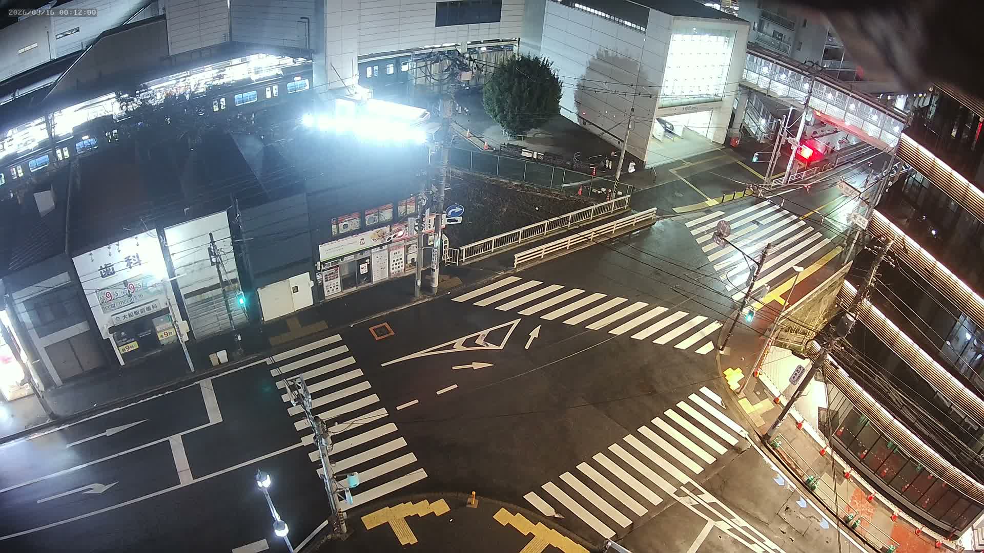 Kanagawa, Kamakura, Ofuna JR Train Station & Shochiku Street / Kanagawa Prefectural Rte 203 Junction ( 神奈川・鎌倉・大船 JR駅＆松竹通り／神奈川県道203ジャンクション )  Live Cam - 1 Chome, Ofuna, Kamakura, Kanagawa, Kanto, Honshu, Japan