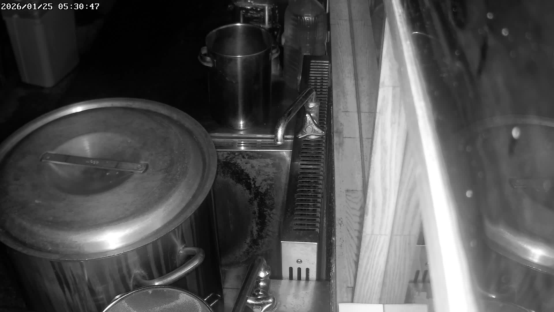Saitama, Kawaguchi, Ramen Hyakuninriki Japanese Ramen Kitchen ( 埼玉・川口・ラーメン百人力 日本のラーメンキッチン ) Live Cam - 3 Chome, Namiki, Kawaguchi, Saitama, Kantō, Honshu, Japan