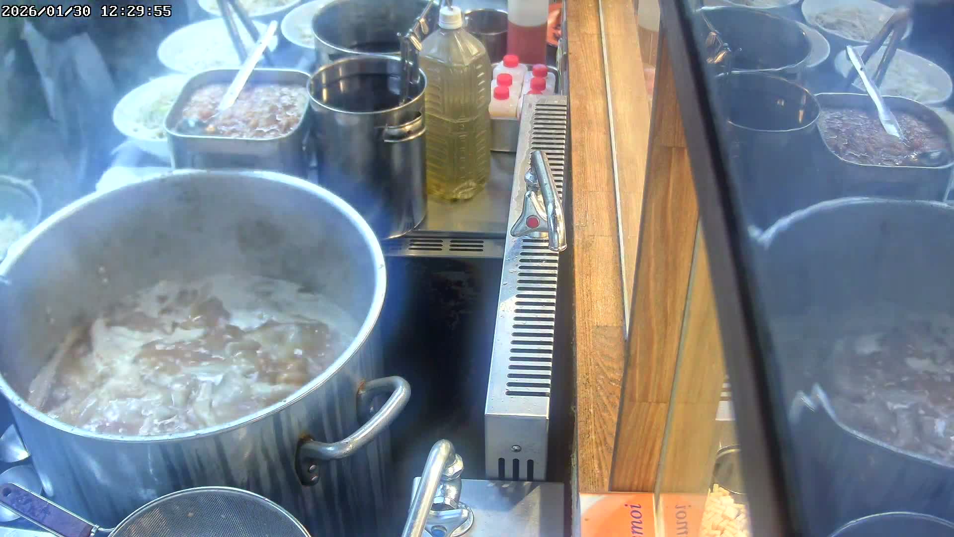 Saitama, Kawaguchi, Ramen Hyakuninriki Japanese Ramen Kitchen ( 埼玉・川口・ラーメン百人力 日本のラーメンキッチン ) Live Cam - 3 Chome, Namiki, Kawaguchi, Saitama, Kantō, Honshu, Japan