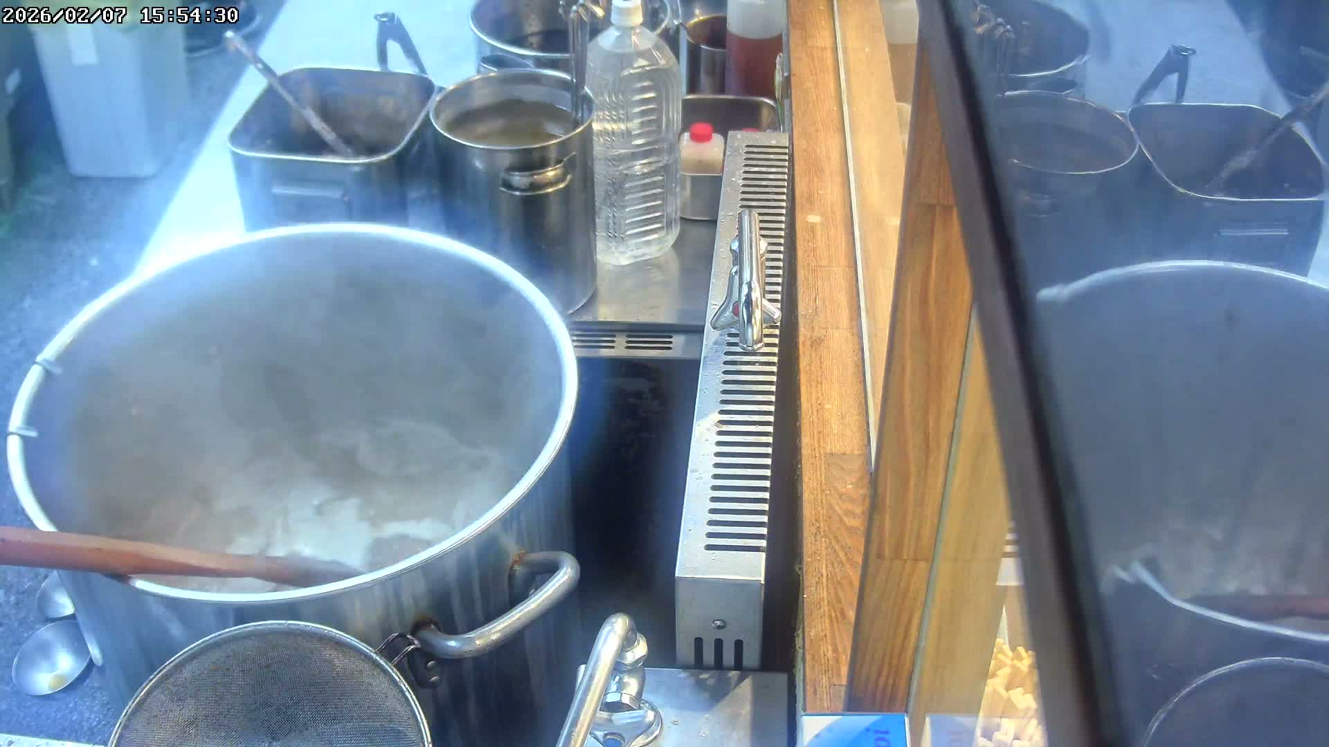 Saitama, Kawaguchi, Ramen Hyakuninriki Japanese Ramen Kitchen ( 埼玉・川口・ラーメン百人力 日本のラーメンキッチン ) Live Cam - 3 Chome, Namiki, Kawaguchi, Saitama, Kantō, Honshu, Japan