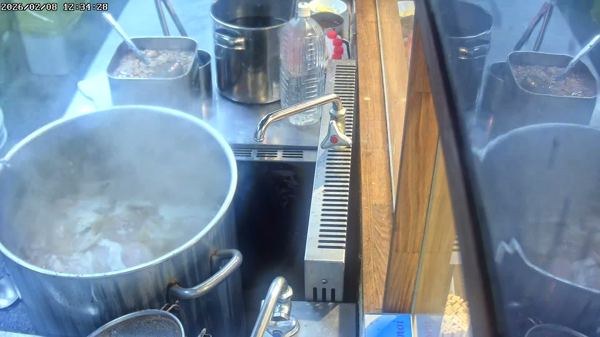 Saitama, Kawaguchi, Ramen Hyakuninriki Japanese Ramen Kitchen ( 埼玉・川口・ラーメン百人力 日本のラーメンキッチン ) Live Cam - 3 Chome, Namiki, Kawaguchi, Saitama, Kantō, Honshu, Japan