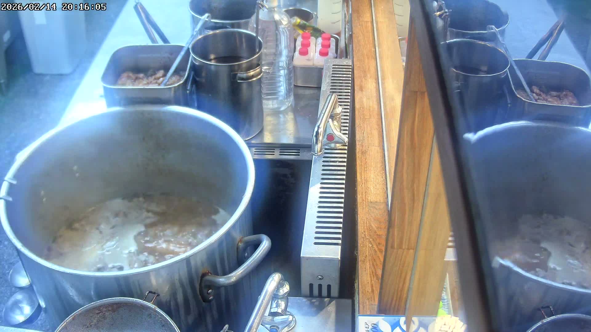 Saitama, Kawaguchi, Ramen Hyakuninriki Japanese Ramen Kitchen ( 埼玉・川口・ラーメン百人力 日本のラーメンキッチン ) Live Cam - 3 Chome, Namiki, Kawaguchi, Saitama, Kantō, Honshu, Japan