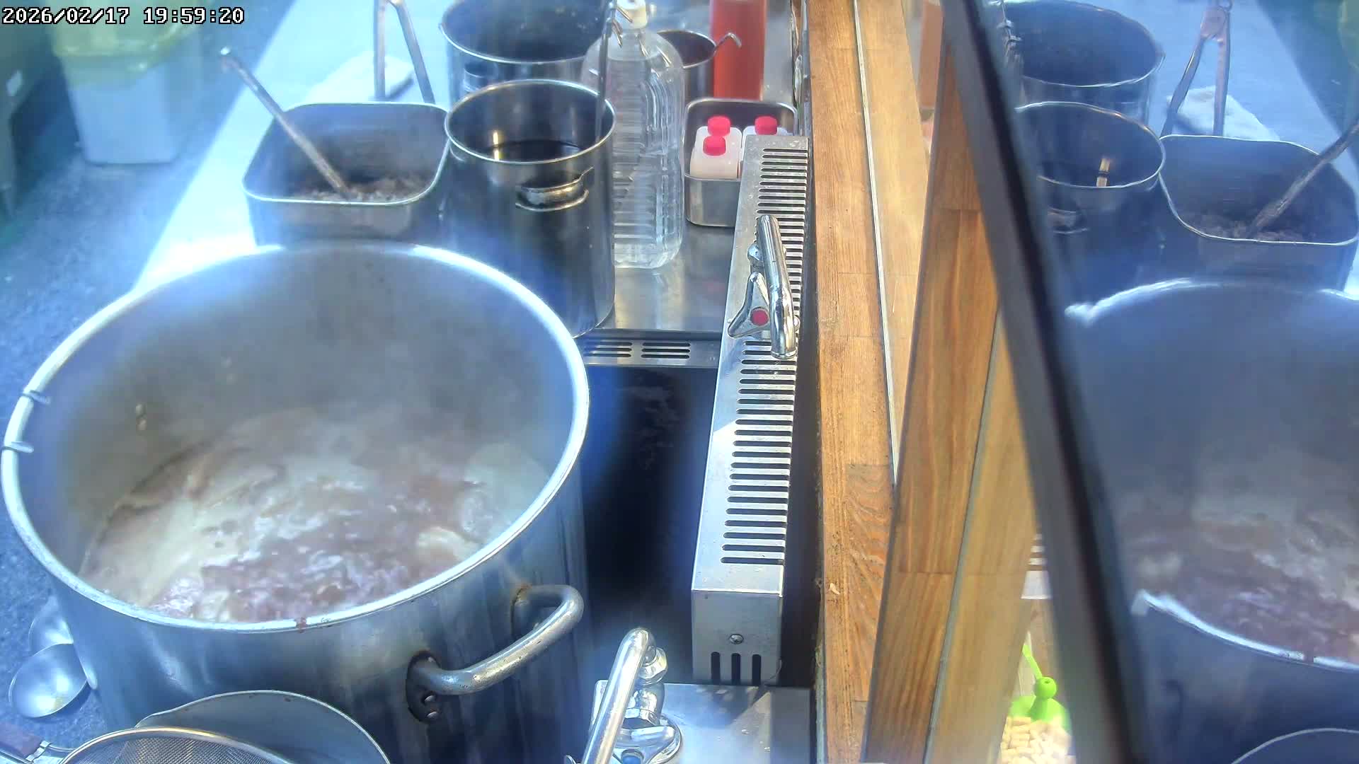 Saitama, Kawaguchi, Ramen Hyakuninriki Japanese Ramen Kitchen ( 埼玉・川口・ラーメン百人力 日本のラーメンキッチン ) Live Cam - 3 Chome, Namiki, Kawaguchi, Saitama, Kantō, Honshu, Japan