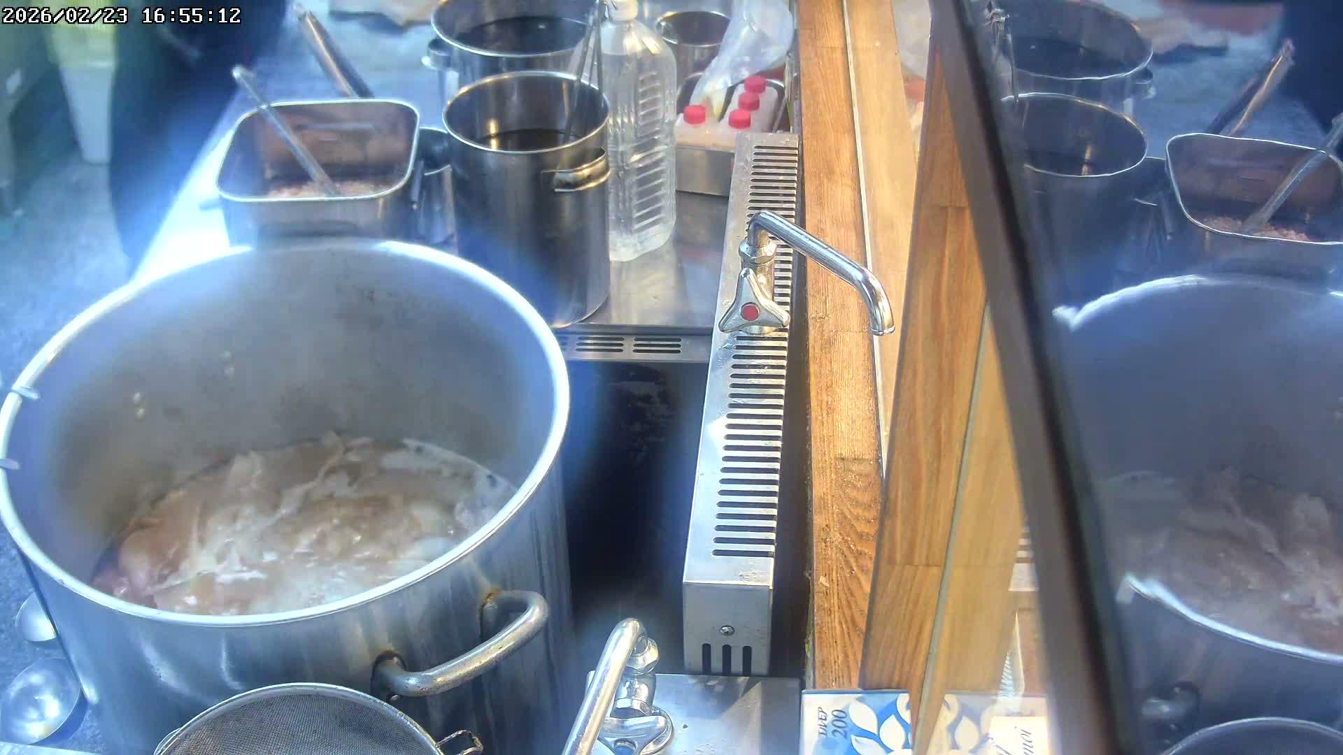 Saitama, Kawaguchi, Ramen Hyakuninriki Japanese Ramen Kitchen ( 埼玉・川口・ラーメン百人力 日本のラーメンキッチン ) Live Cam - 3 Chome, Namiki, Kawaguchi, Saitama, Kantō, Honshu, Japan
