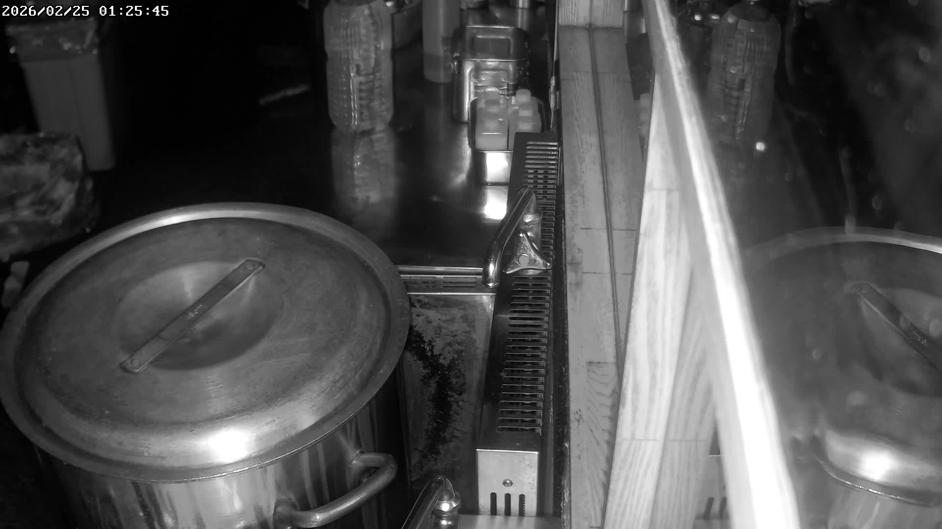Saitama, Kawaguchi, Ramen Hyakuninriki Japanese Ramen Kitchen ( 埼玉・川口・ラーメン百人力 日本のラーメンキッチン ) Live Cam - 3 Chome, Namiki, Kawaguchi, Saitama, Kantō, Honshu, Japan