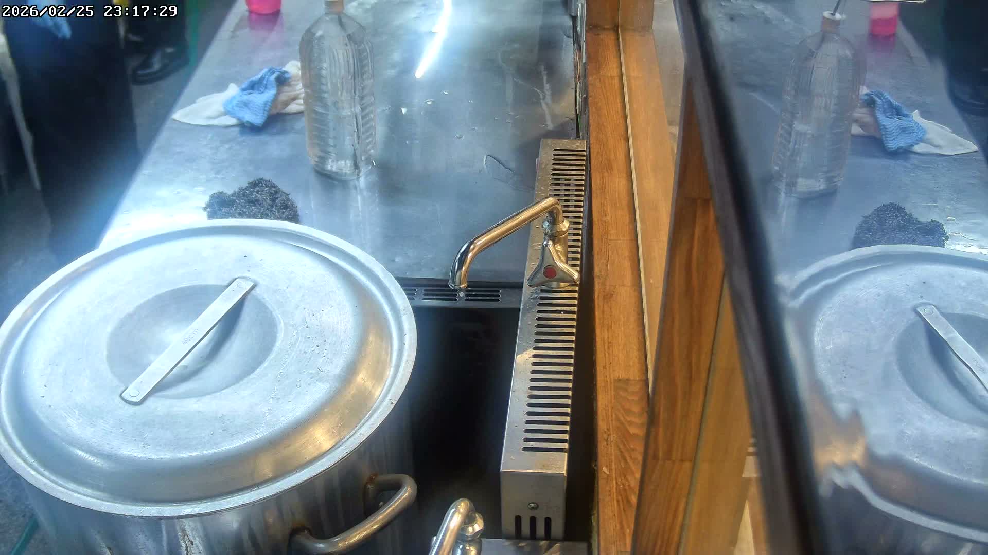 Saitama, Kawaguchi, Ramen Hyakuninriki Japanese Ramen Kitchen ( 埼玉・川口・ラーメン百人力 日本のラーメンキッチン ) Live Cam - 3 Chome, Namiki, Kawaguchi, Saitama, Kantō, Honshu, Japan