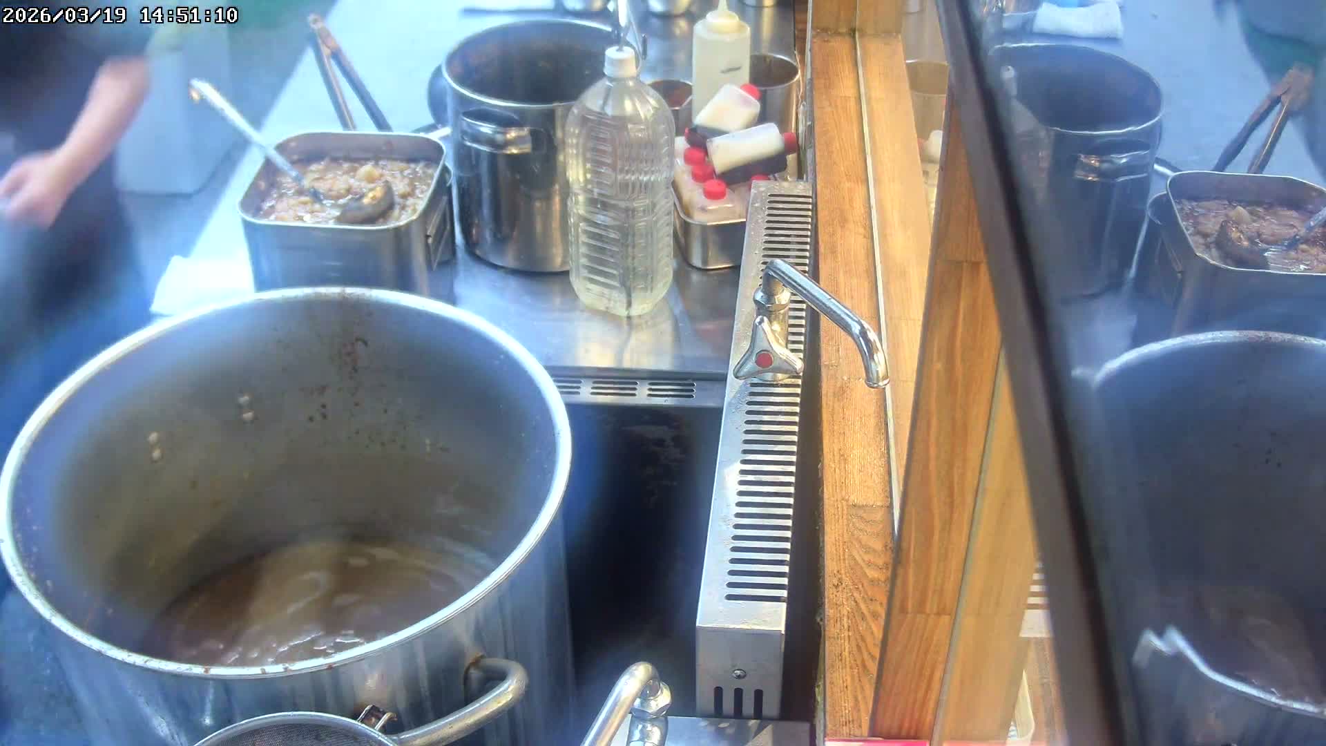 Saitama, Kawaguchi, Ramen Hyakuninriki Japanese Ramen Kitchen ( 埼玉・川口・ラーメン百人力 日本のラーメンキッチン ) Live Cam - 3 Chome, Namiki, Kawaguchi, Saitama, Kantō, Honshu, Japan