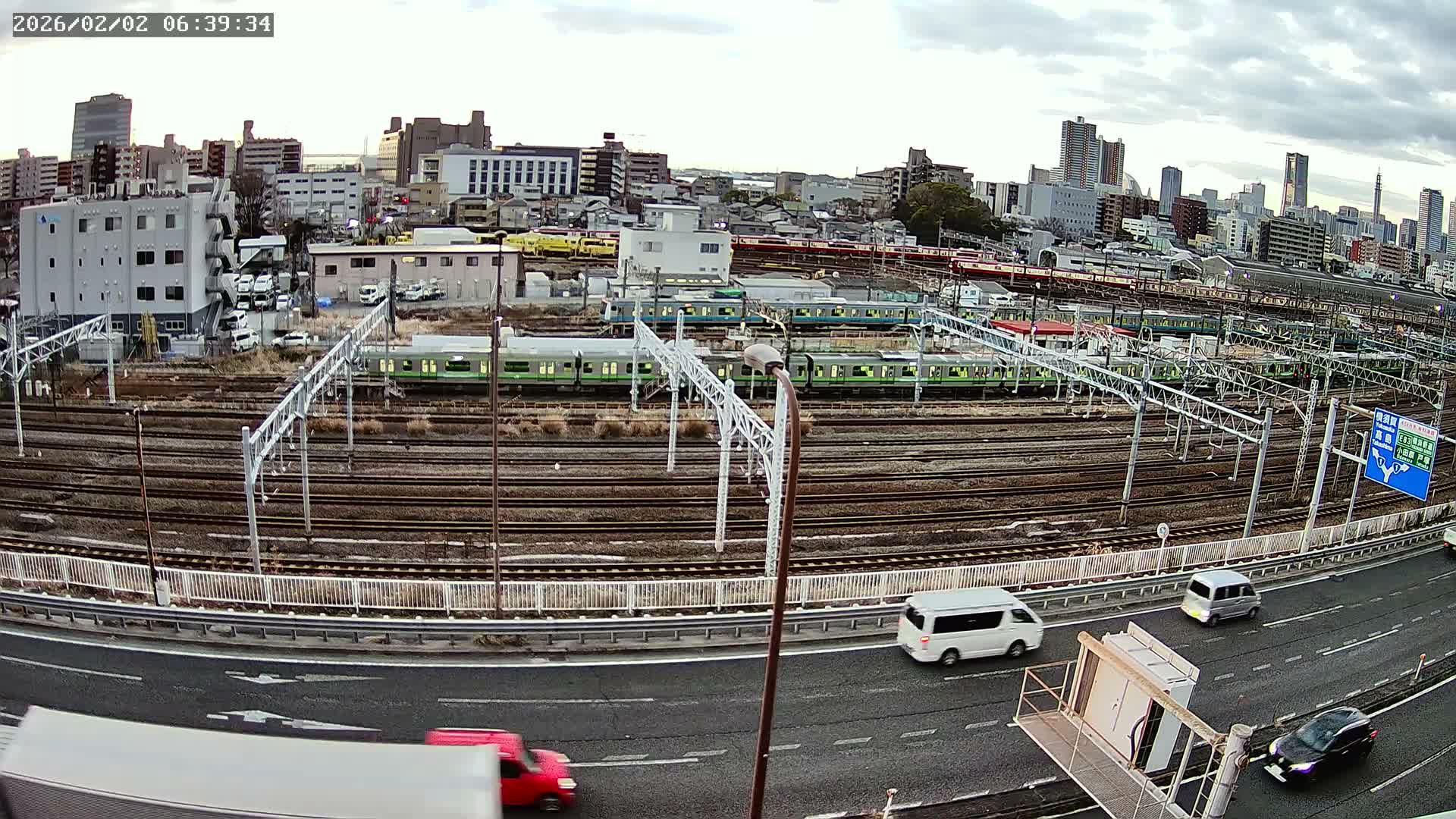 Kanagawa, Yokohama Higashi-Kanagawa Train Vehicle Center & Yokohama Downtown View ( 神奈川・横浜 東神奈川車両センター＆横浜ダウンタウンビュ ) Live Cam -  Tatemachi, Kanagawa-ku, Yokohama, Kanagawa, Kanto, Honshu, Japan